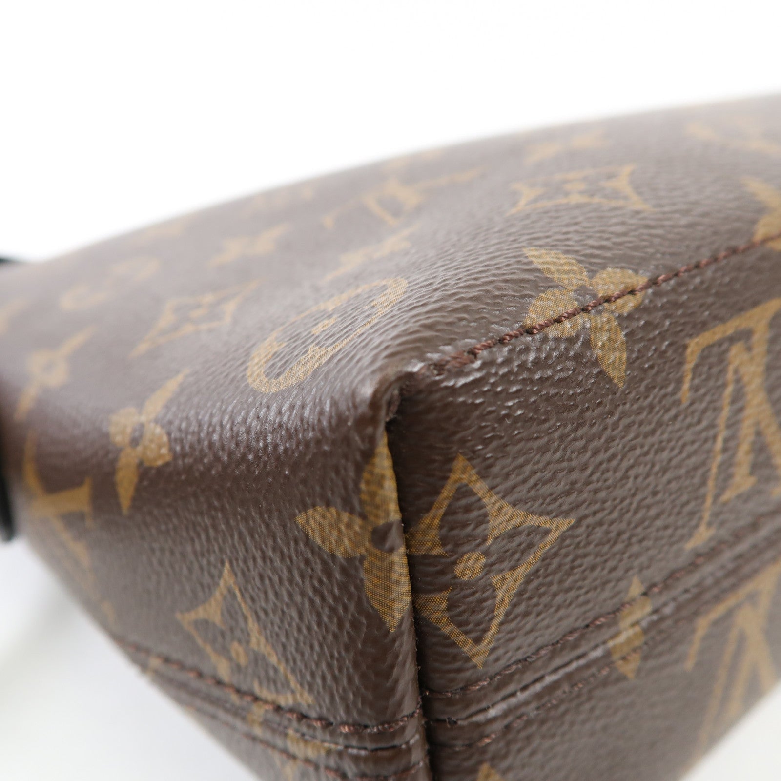 LOUIS VUITTON Monogram Magnetic Messenger Bag肩背袋棕色