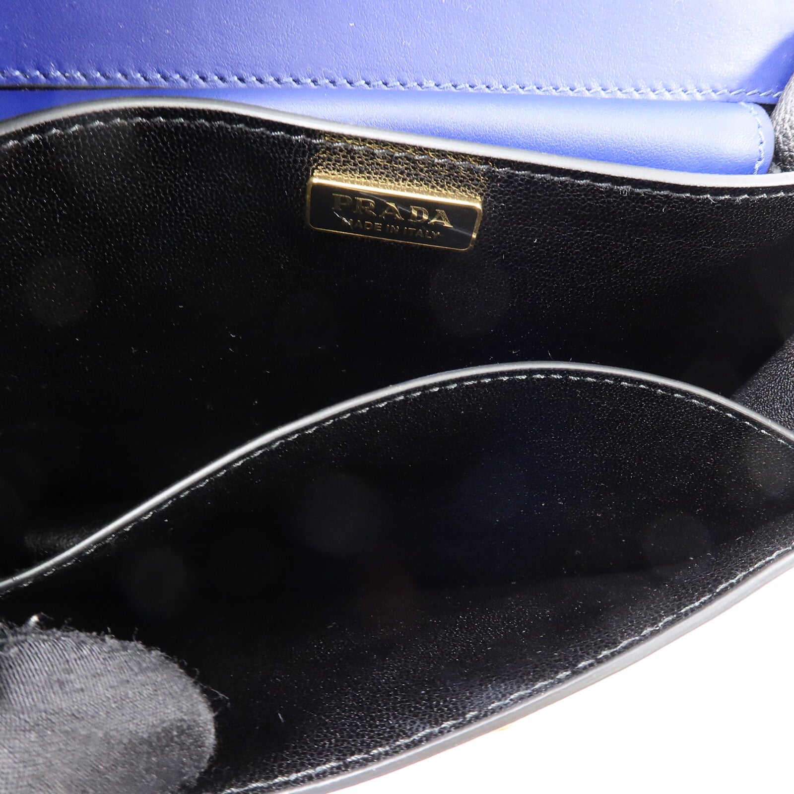 PRADA Saffiano皮革Cahier Bag肩背袋