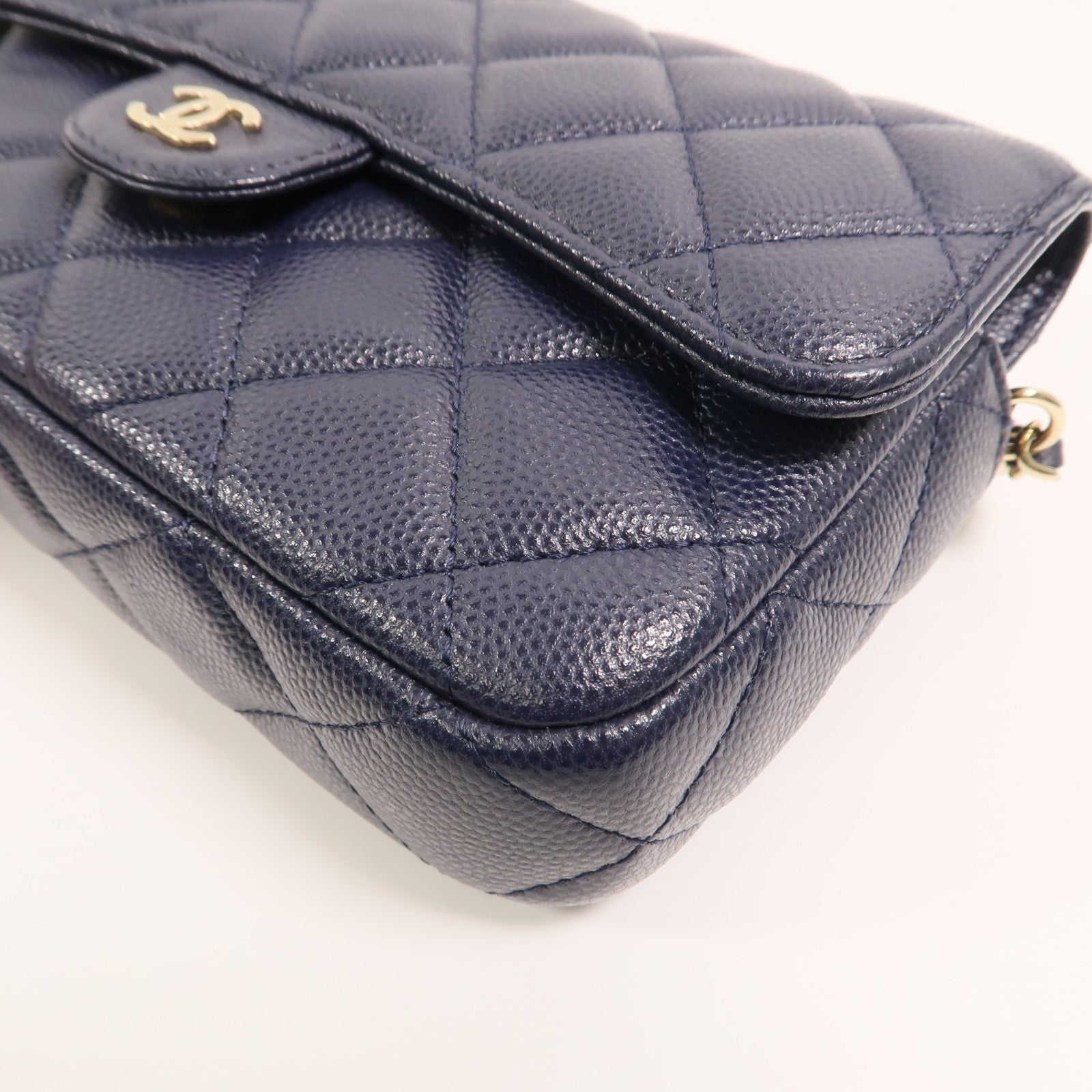 CHANEL 牛皮皮革Phone Bag鏈帶肩背袋