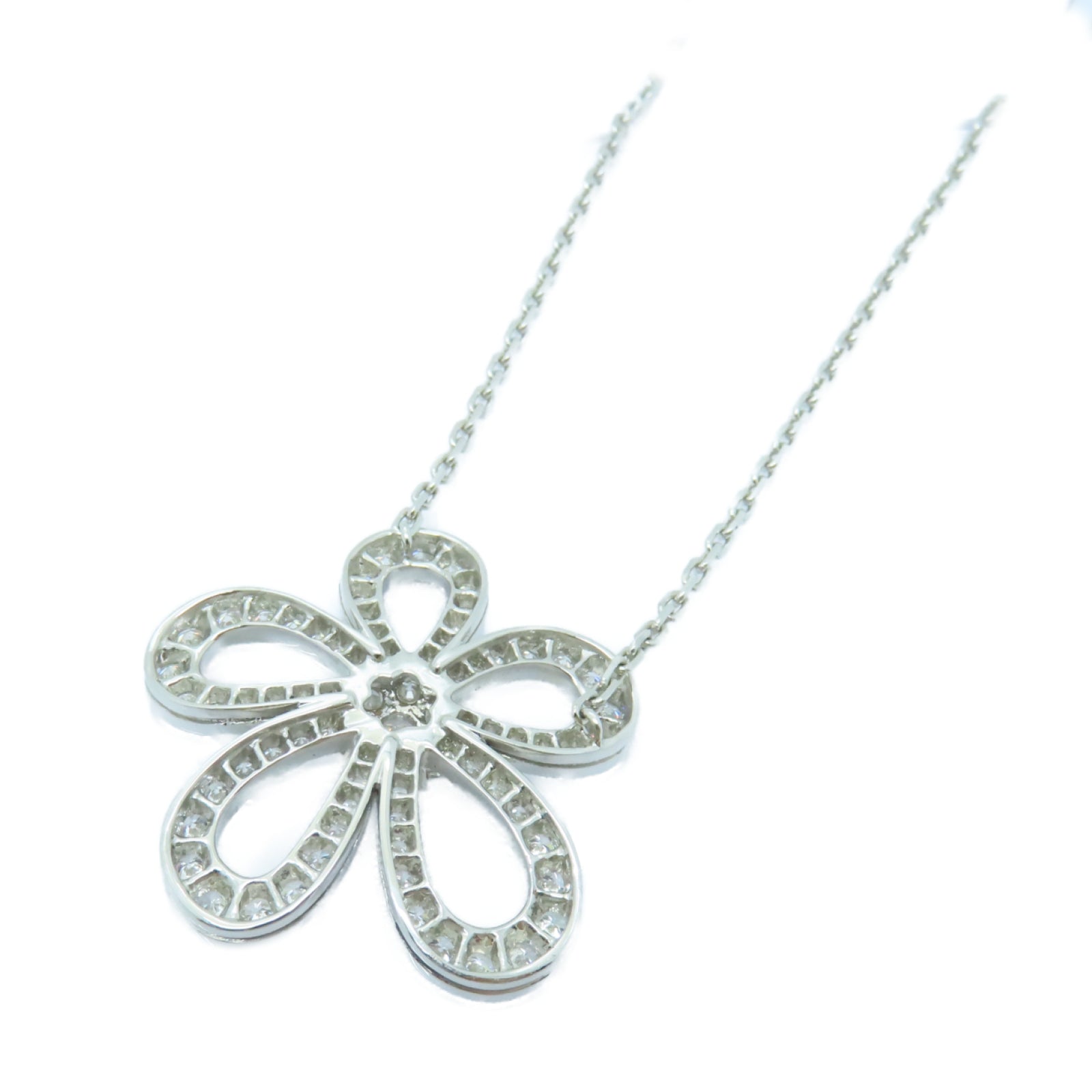 Van Cleef & Arpels 【激減優惠】18K白金Flower Pendant 2.37ct鑽石項鍊銀色