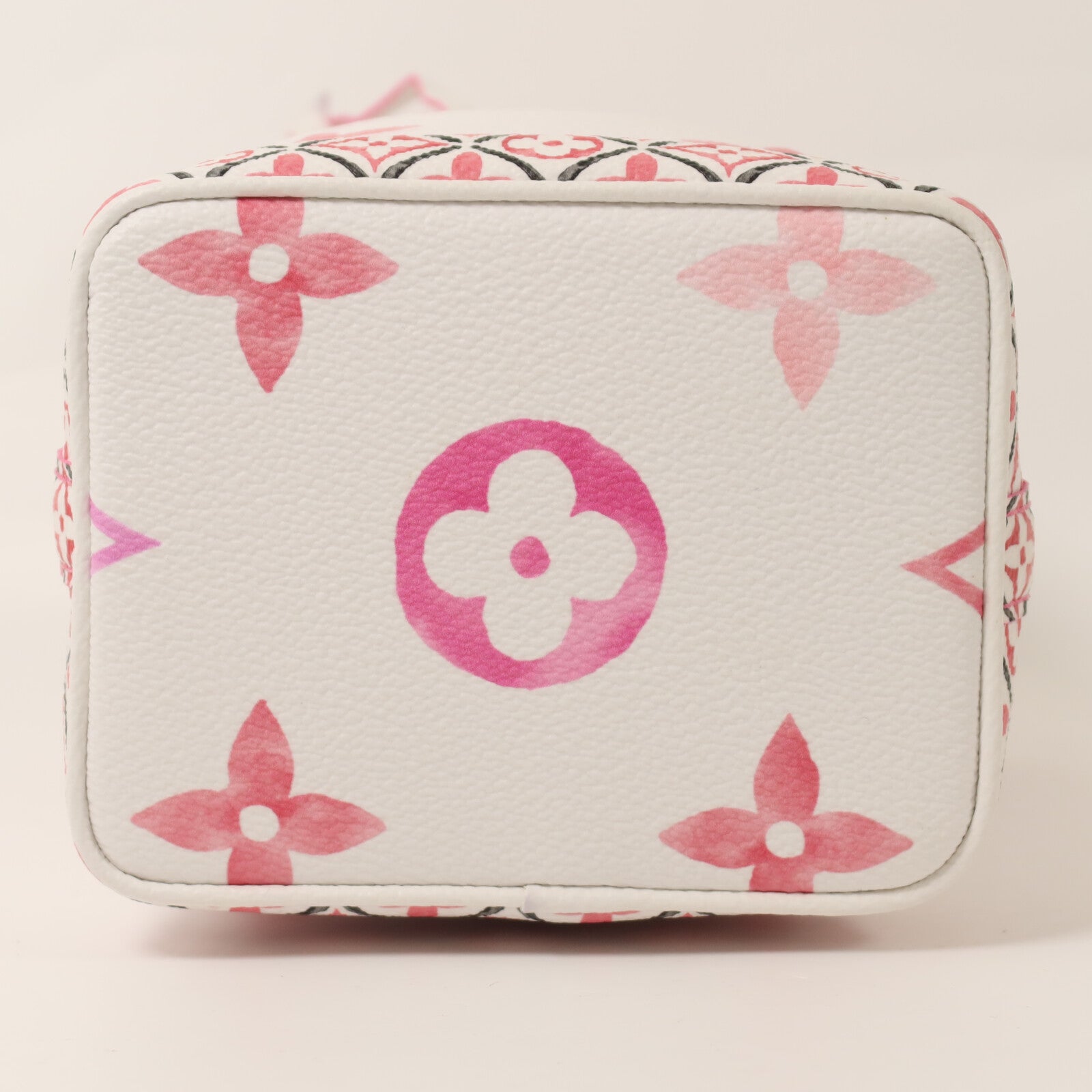 LOUIS VUITTON Monogram Watercolor Giant Nano Noe金扣手挽肩背兩用袋