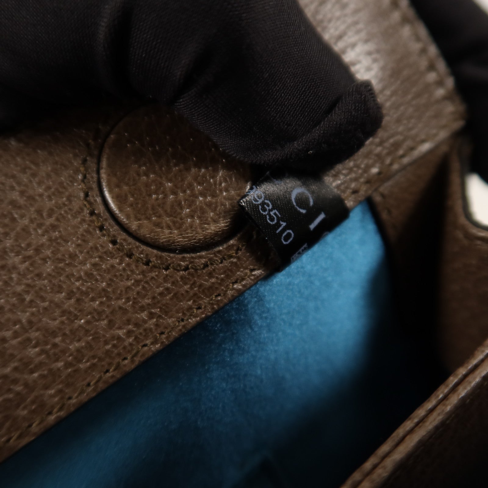 GUCCI 塗層帆布Ophidia GG鏈帶肩背袋