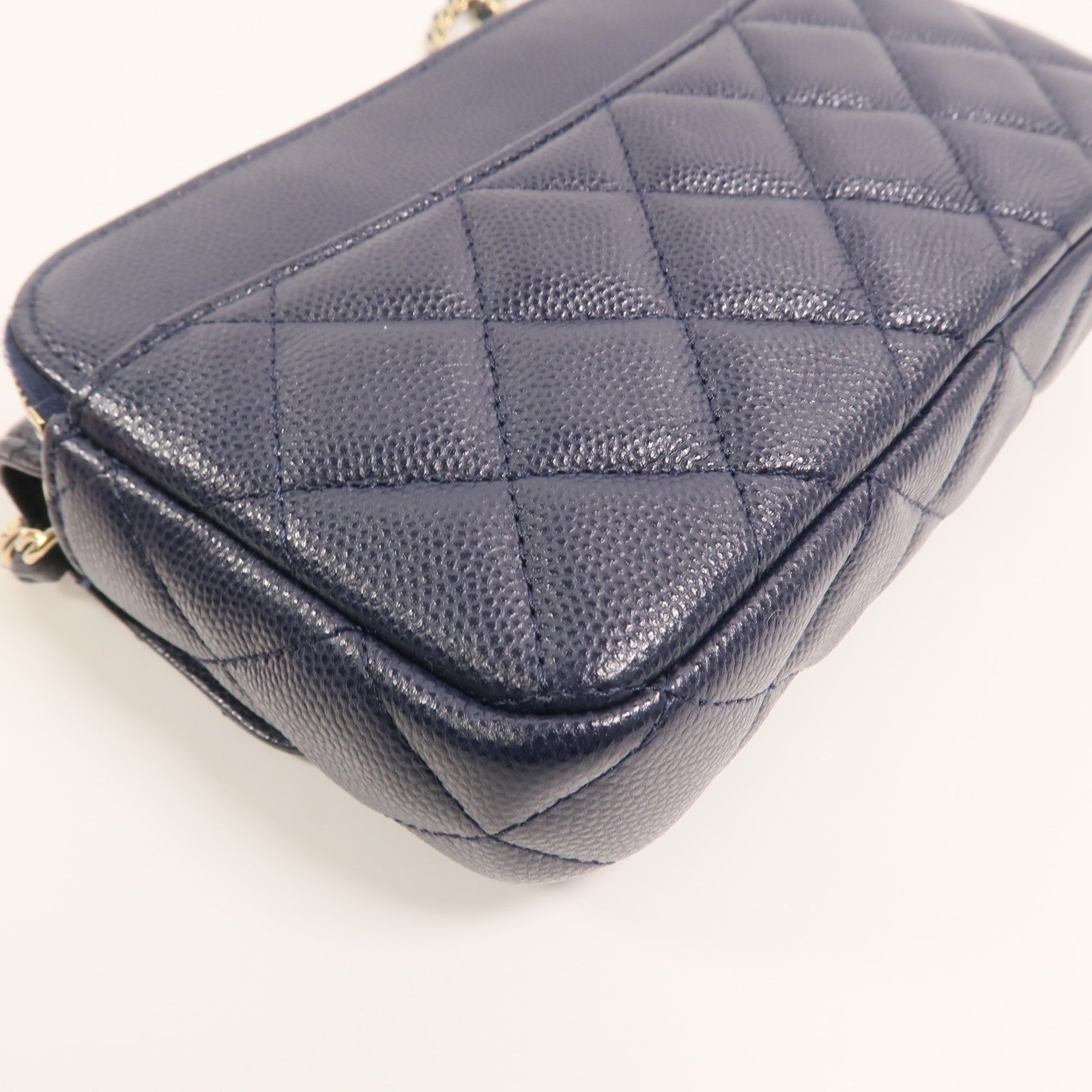 CHANEL 牛皮皮革Phone Bag鏈帶肩背袋
