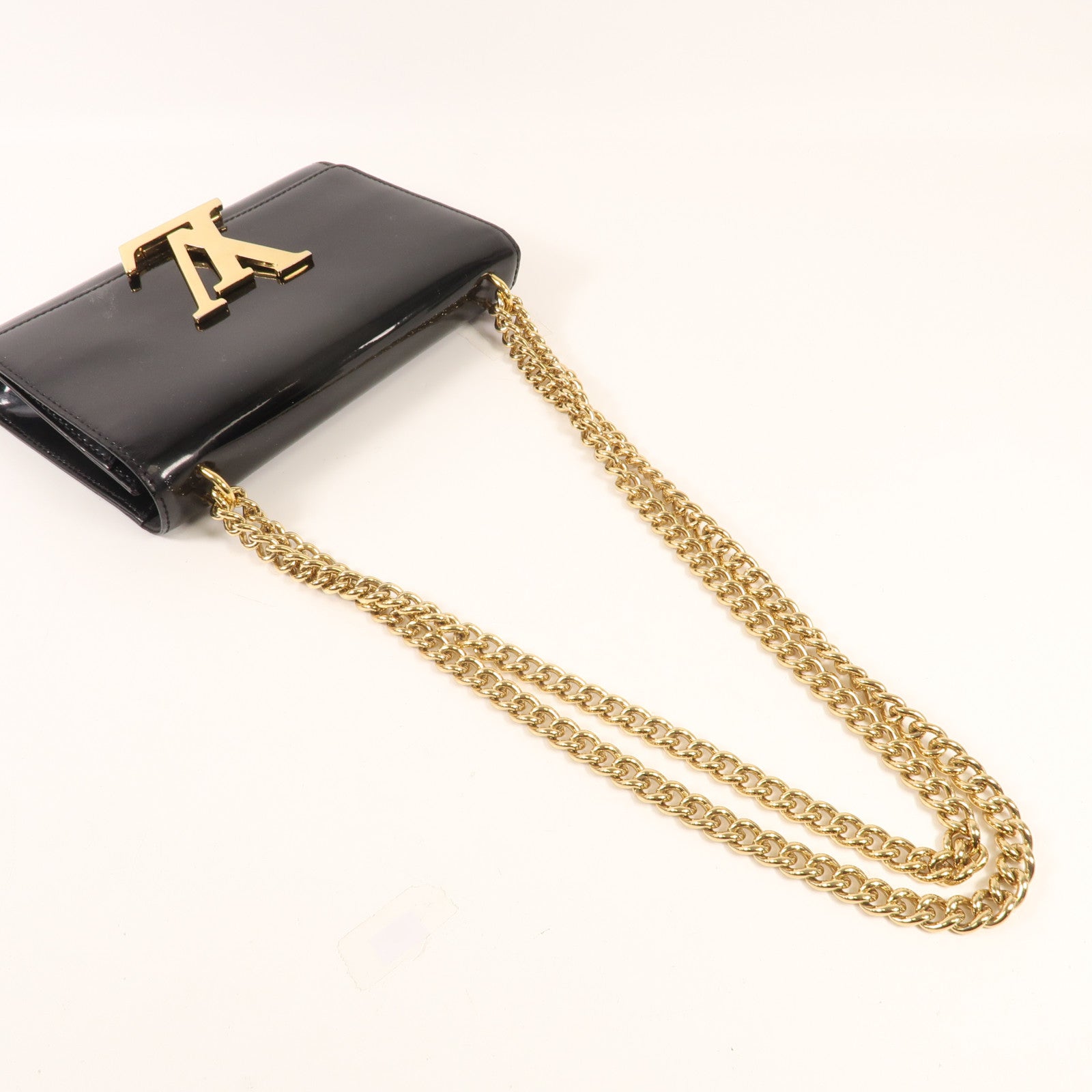 LOUIS VUITTON Vernis Louise MM金扣鏈帶肩背袋