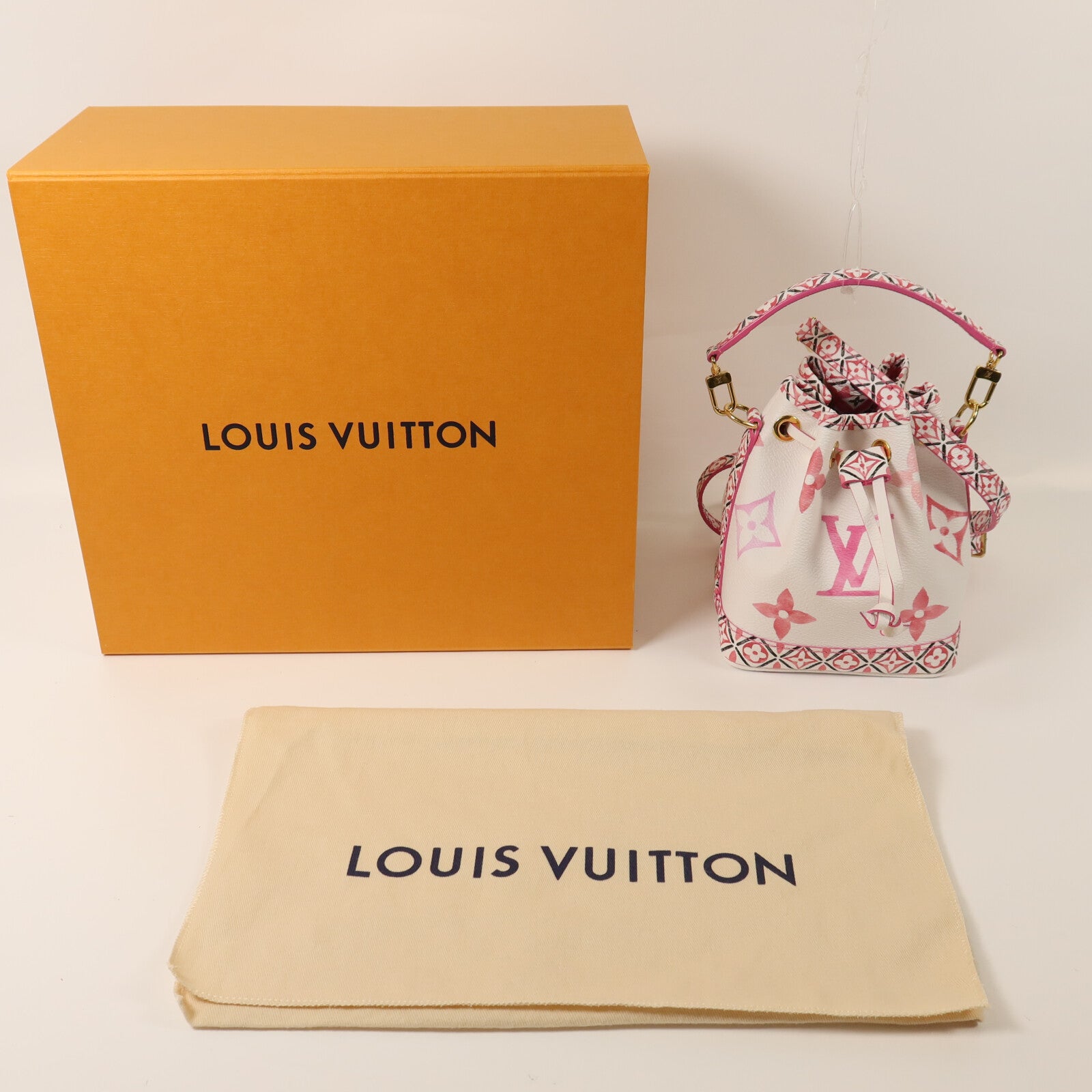 LOUIS VUITTON Monogram Watercolor Giant Nano Noe金扣手挽肩背兩用袋