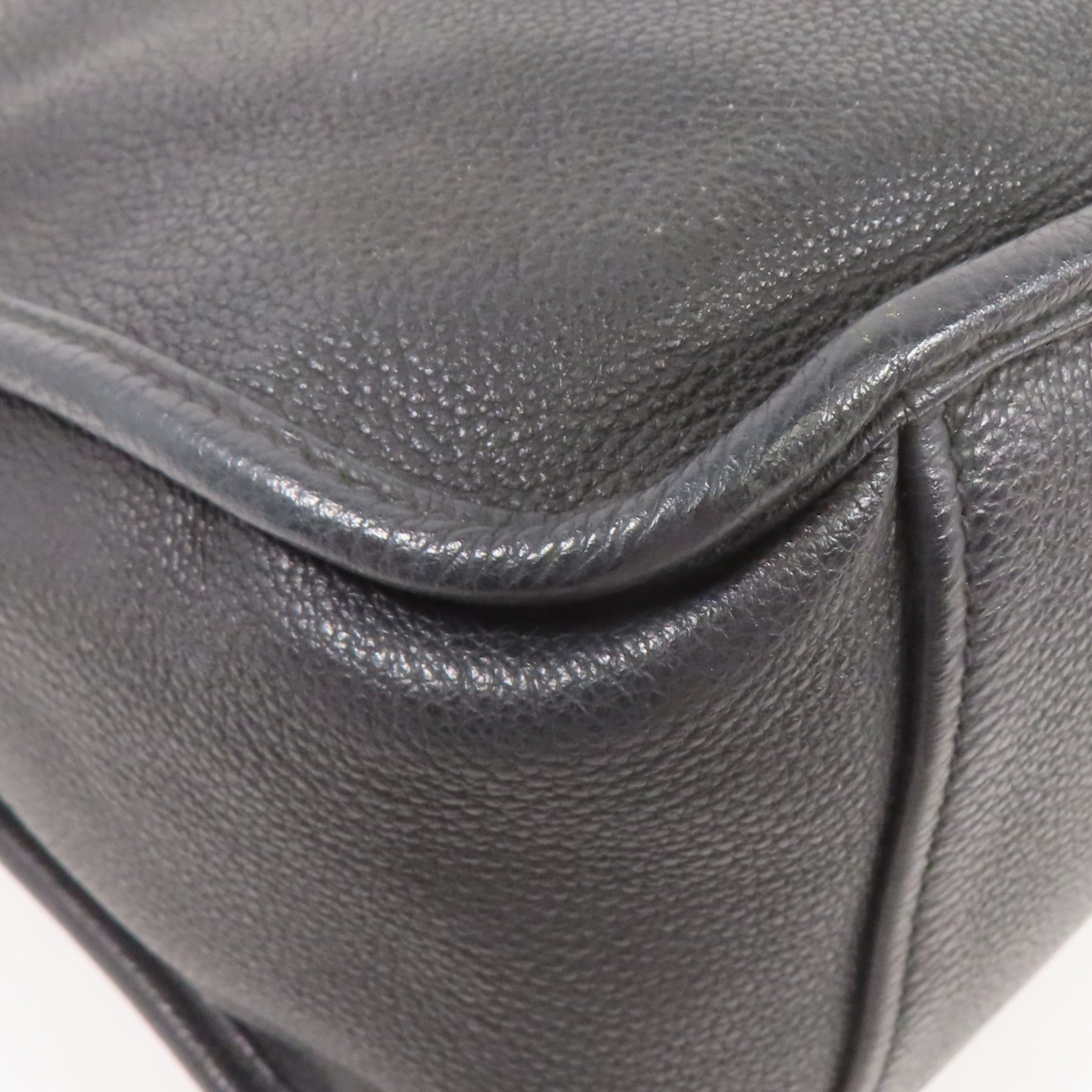 PRADA 皮革Shoulder Bag銀扣肩背袋