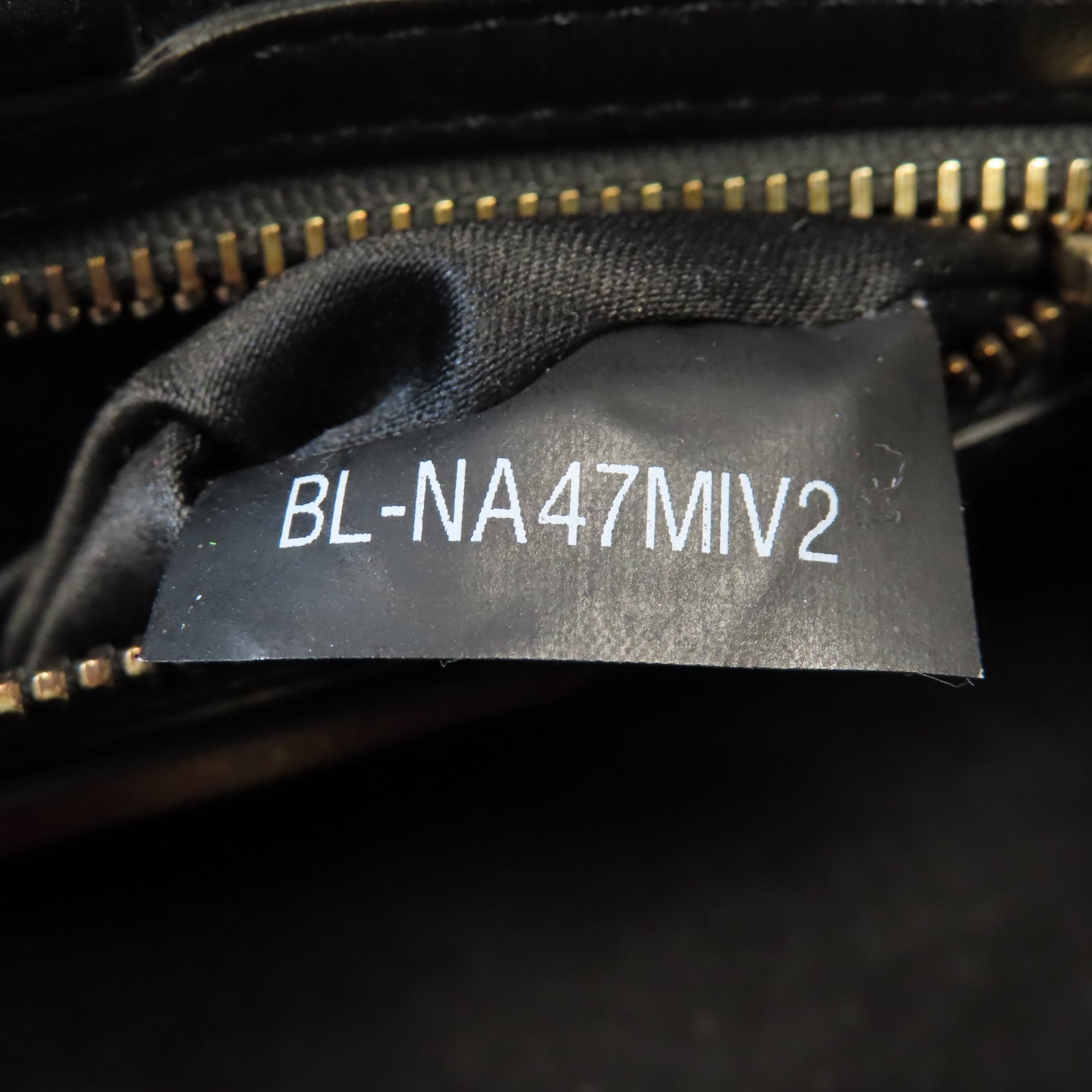 Valentino 牛皮皮革Hand Bag金扣手挽肩背兩用袋黑色