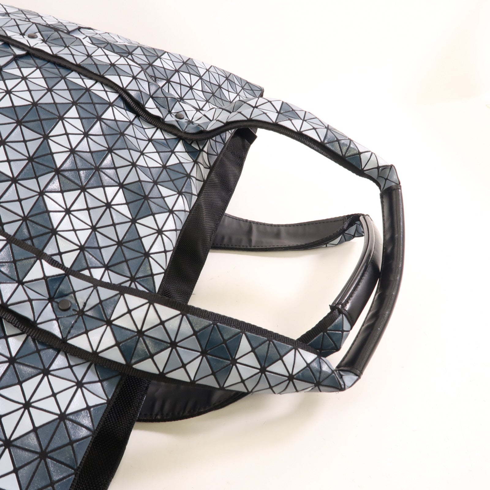 BAO BAO ISSEYMIYAKE PVC Bao Bao Shoulder Tote Bag肩背袋/手挽袋藍色