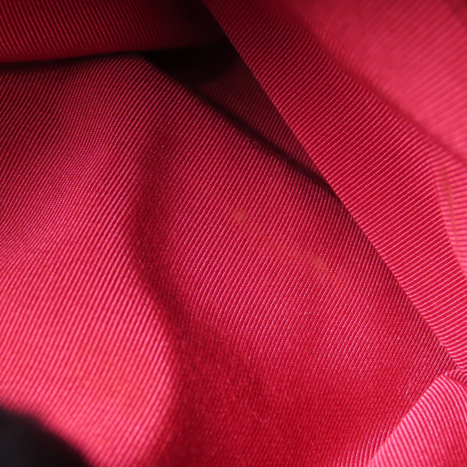 CHANEL 漆皮皮革Drawstring Bag金扣鏈帶肩背袋