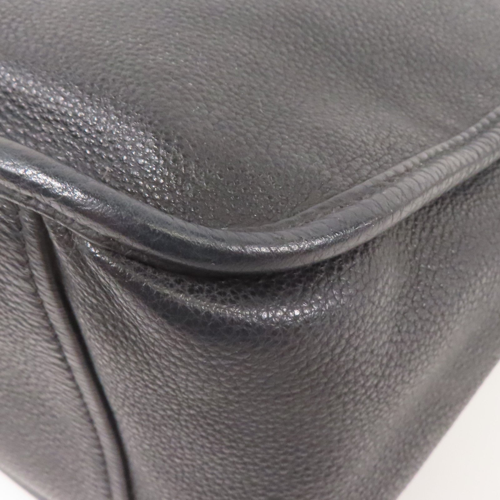PRADA 皮革Shoulder Bag銀扣肩背袋