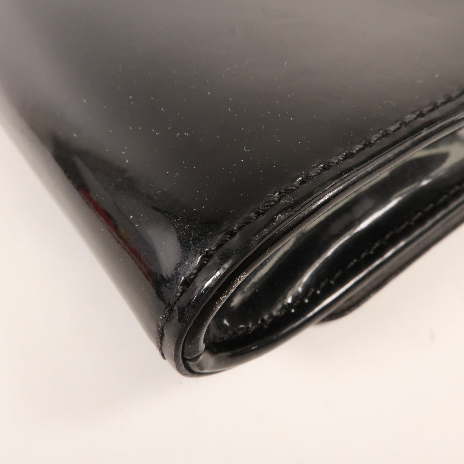 LOUIS VUITTON Vernis Louise MM金扣鏈帶肩背袋