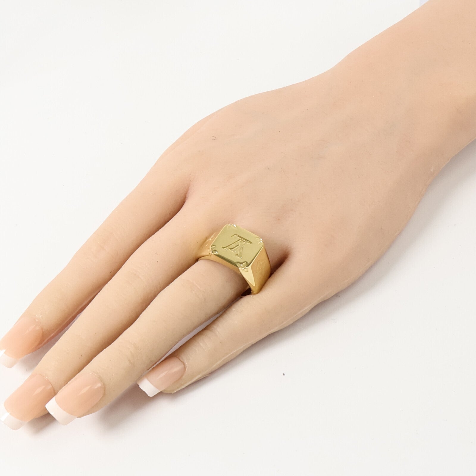 LOUIS VUITTON 金屬Monogram Signet Ring戒指
