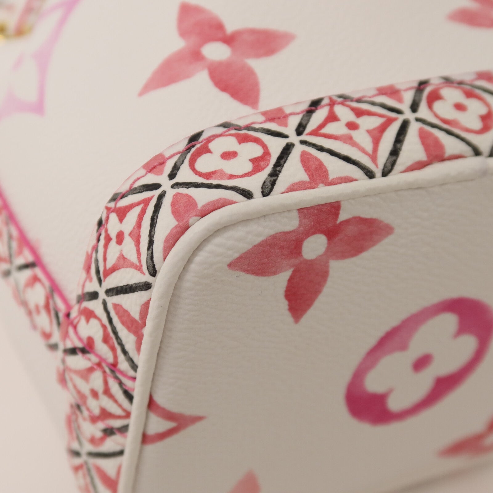 LOUIS VUITTON Monogram Watercolor Giant Nano Noe金扣手挽肩背兩用袋