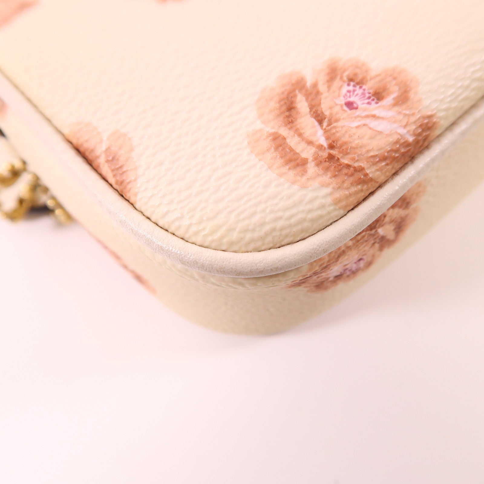 COACH 皮革Shoulder Bag金扣肩背袋