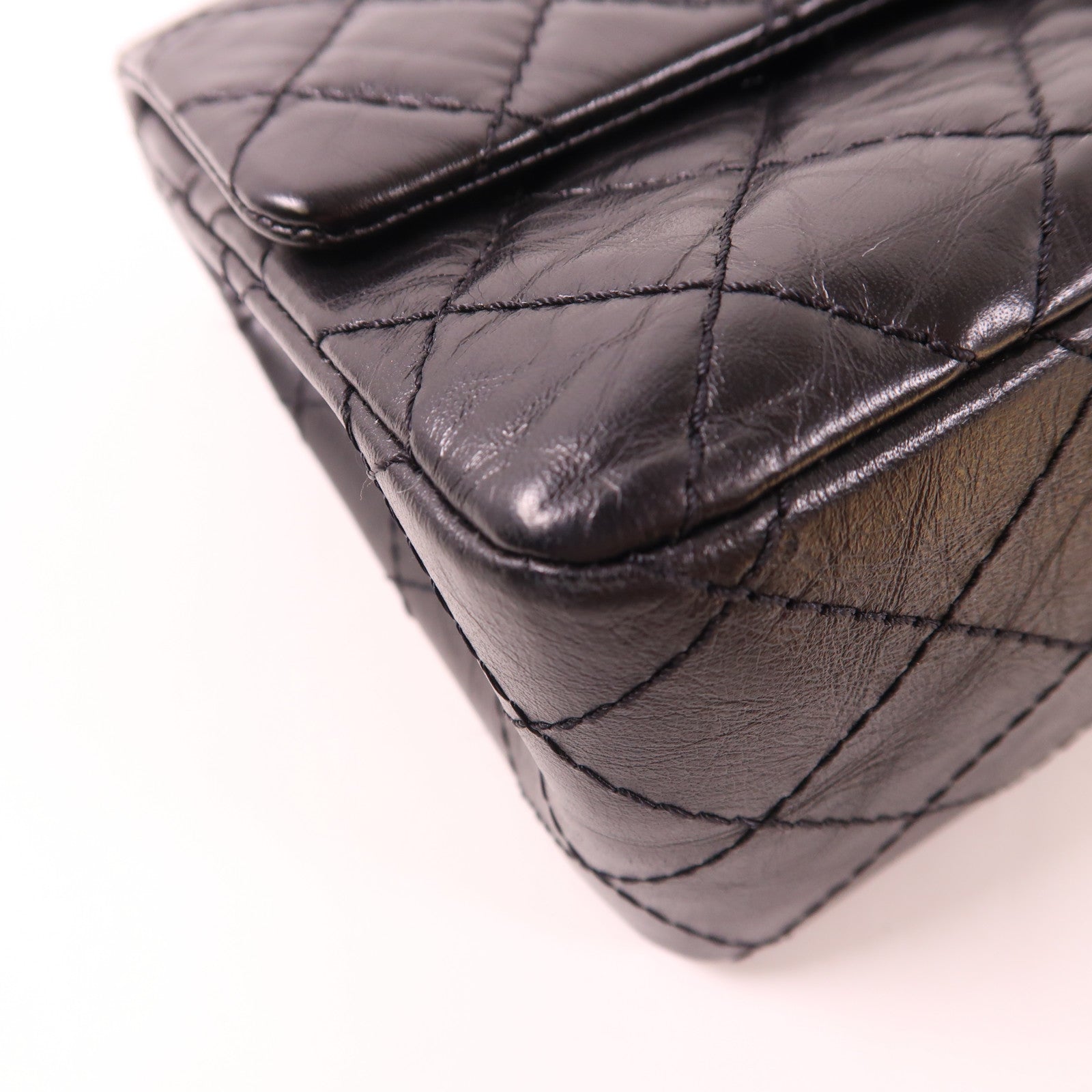 CHANEL 牛皮皮革2.55金扣鏈帶肩背袋