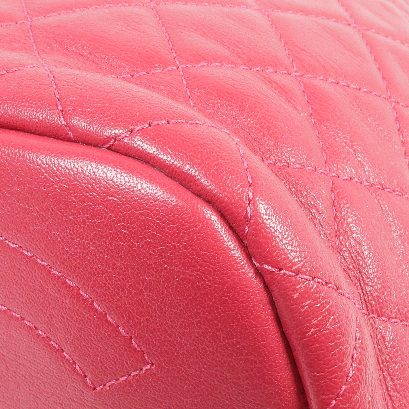 CHANEL 牛皮皮革Bucket Bag銀扣手挽肩背兩用袋