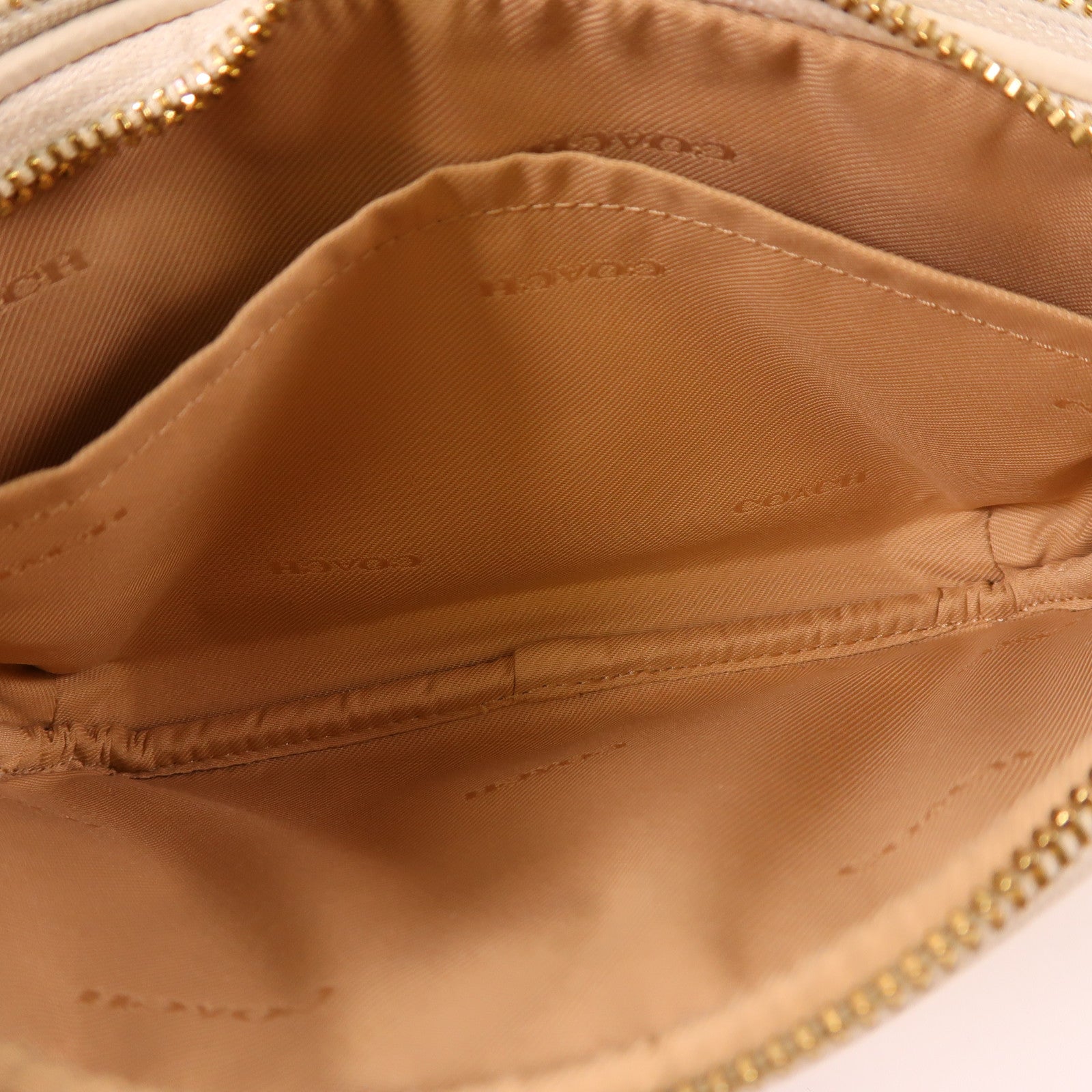 COACH 皮革Shoulder Bag金扣肩背袋