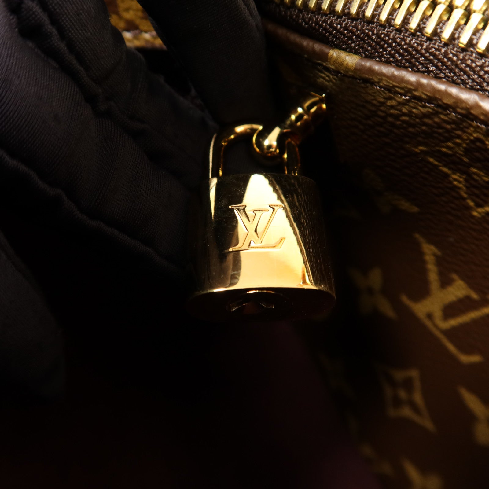 LOUIS VUITTON Monogram Montaigne BB金扣手挽肩背兩用袋棕色