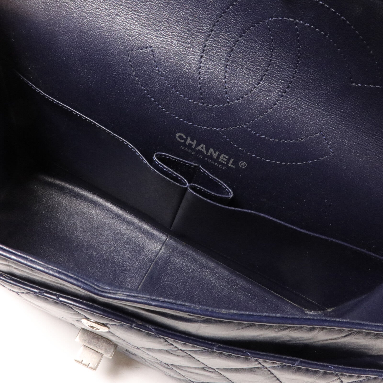 CHANEL 牛皮皮革2.55 Medium鏈帶肩背袋