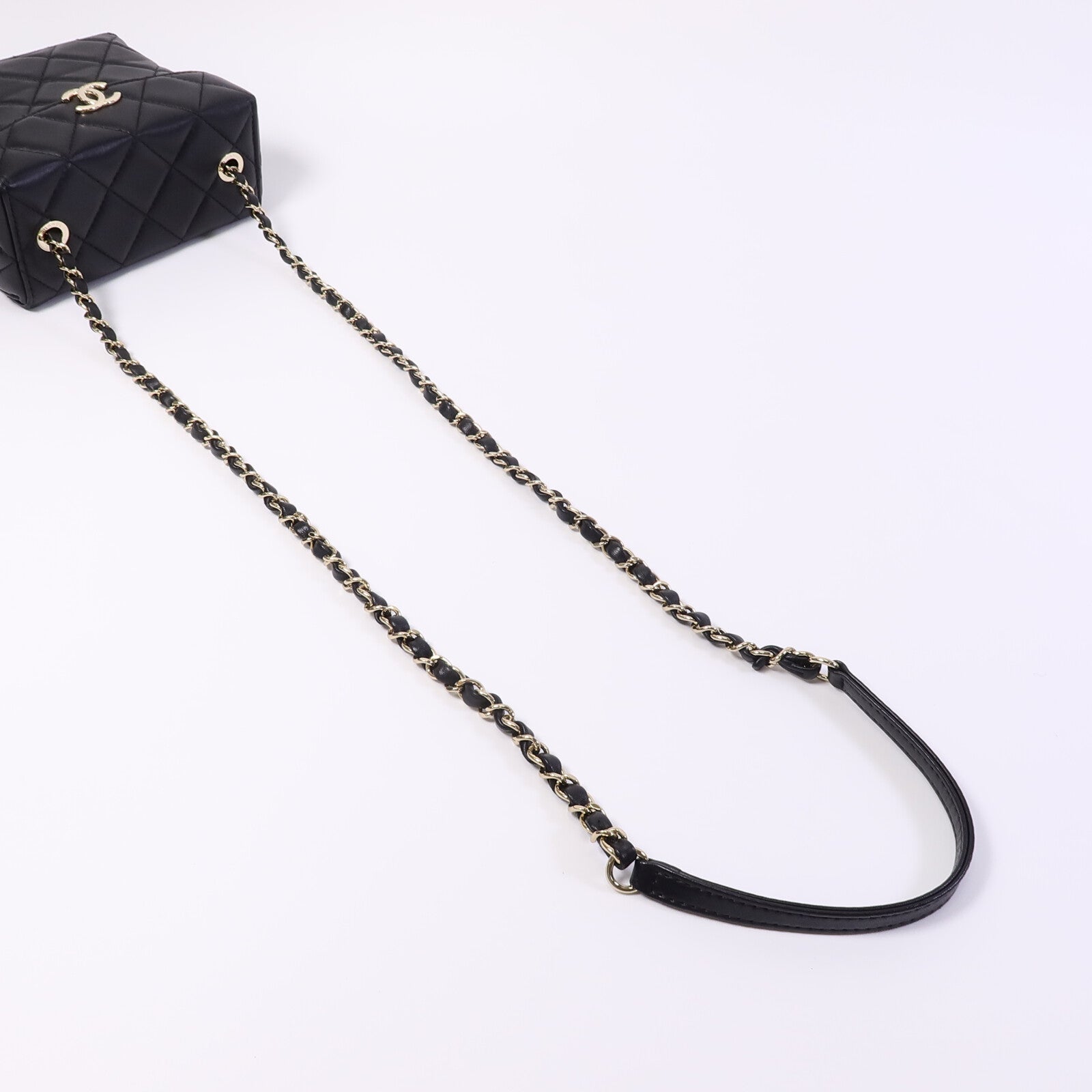 CHANEL 羊皮皮革Chain Shoulder鏈帶肩背袋