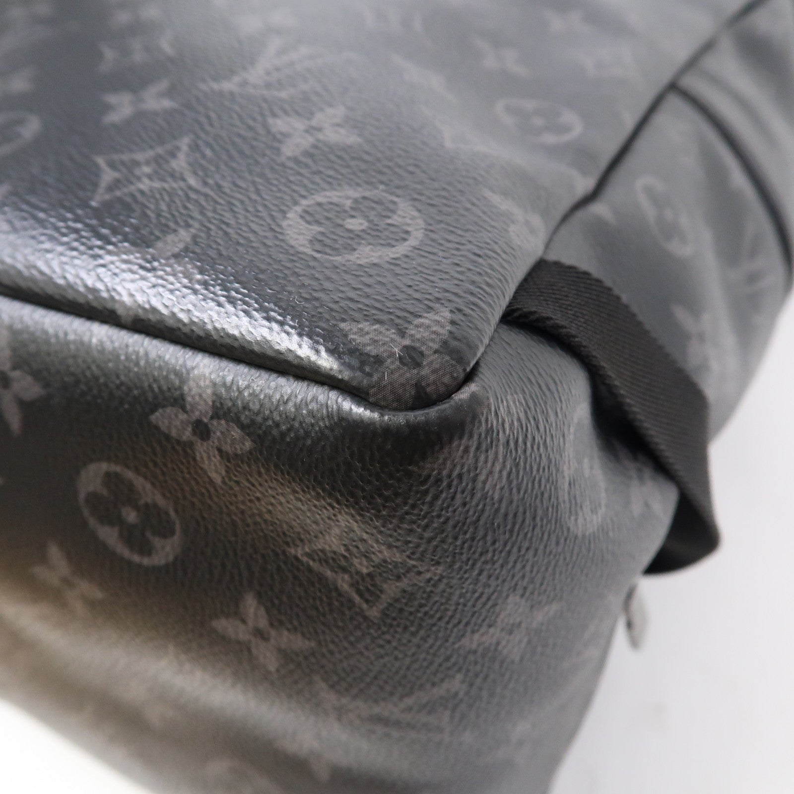 LOUIS VUITTON Monogram Eclipse Discovery銀扣背包黑色