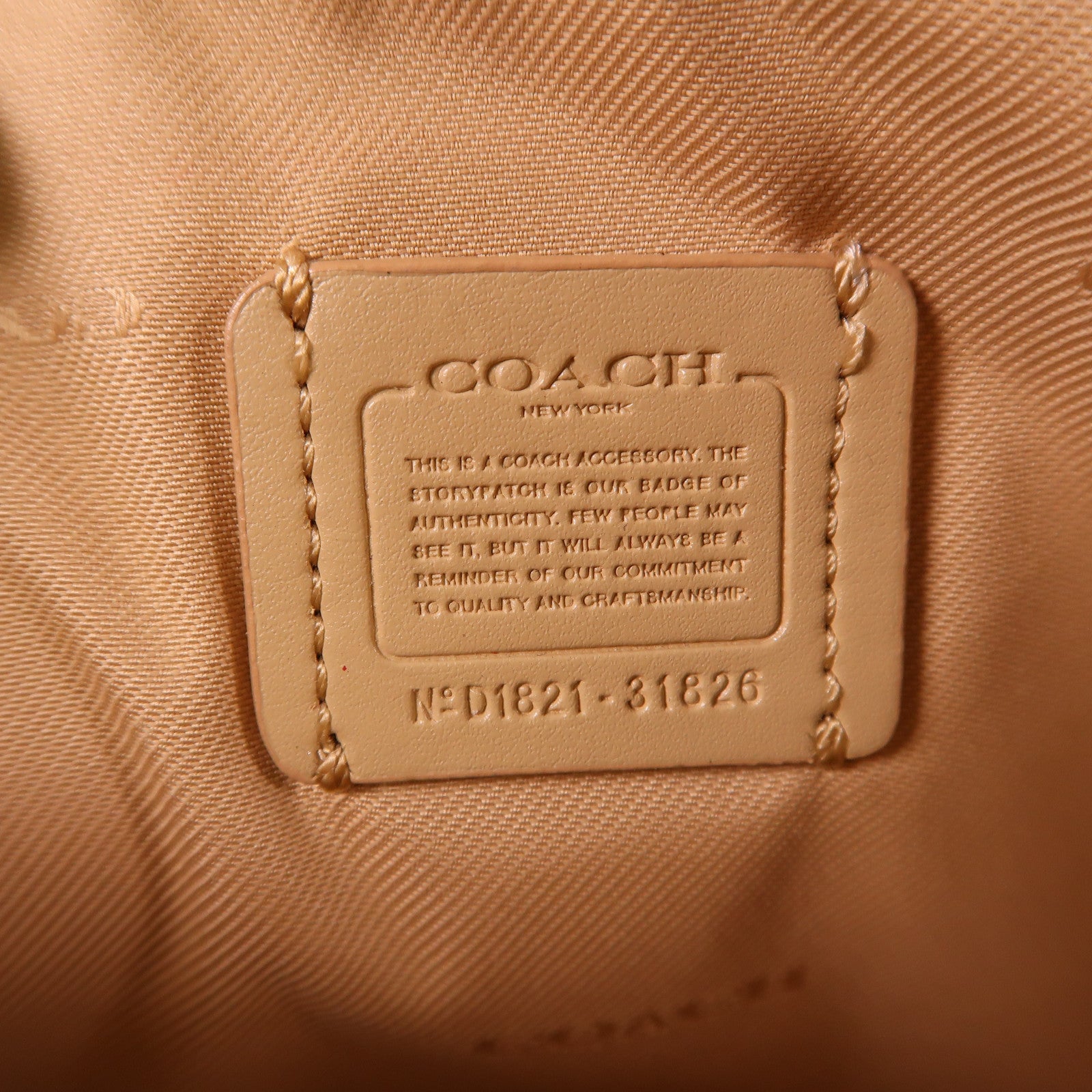 COACH 皮革Shoulder Bag金扣肩背袋