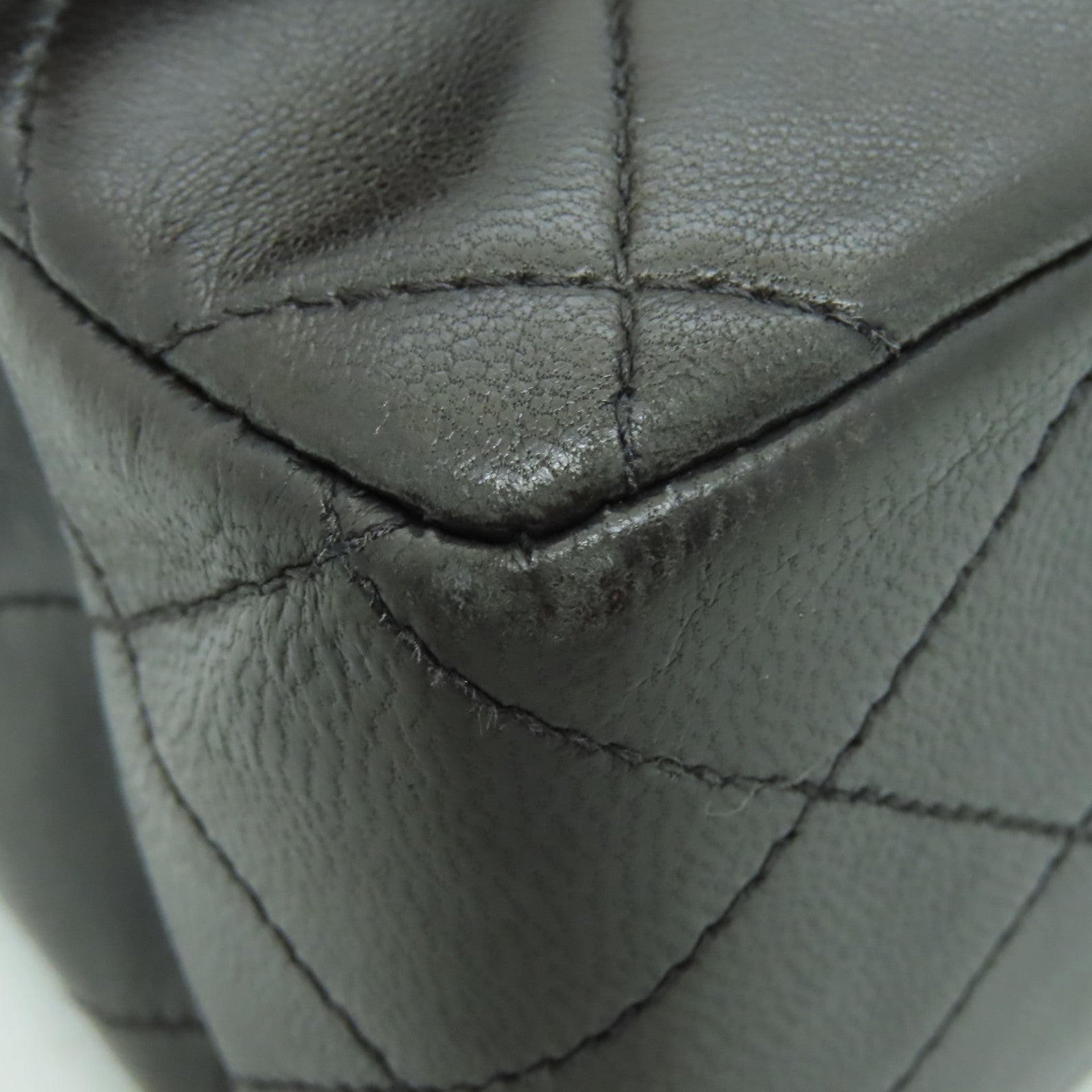 CHANEL 【激減優惠】菱格牛皮皮革Classic Flap 25金扣鏈帶肩背袋深啡色