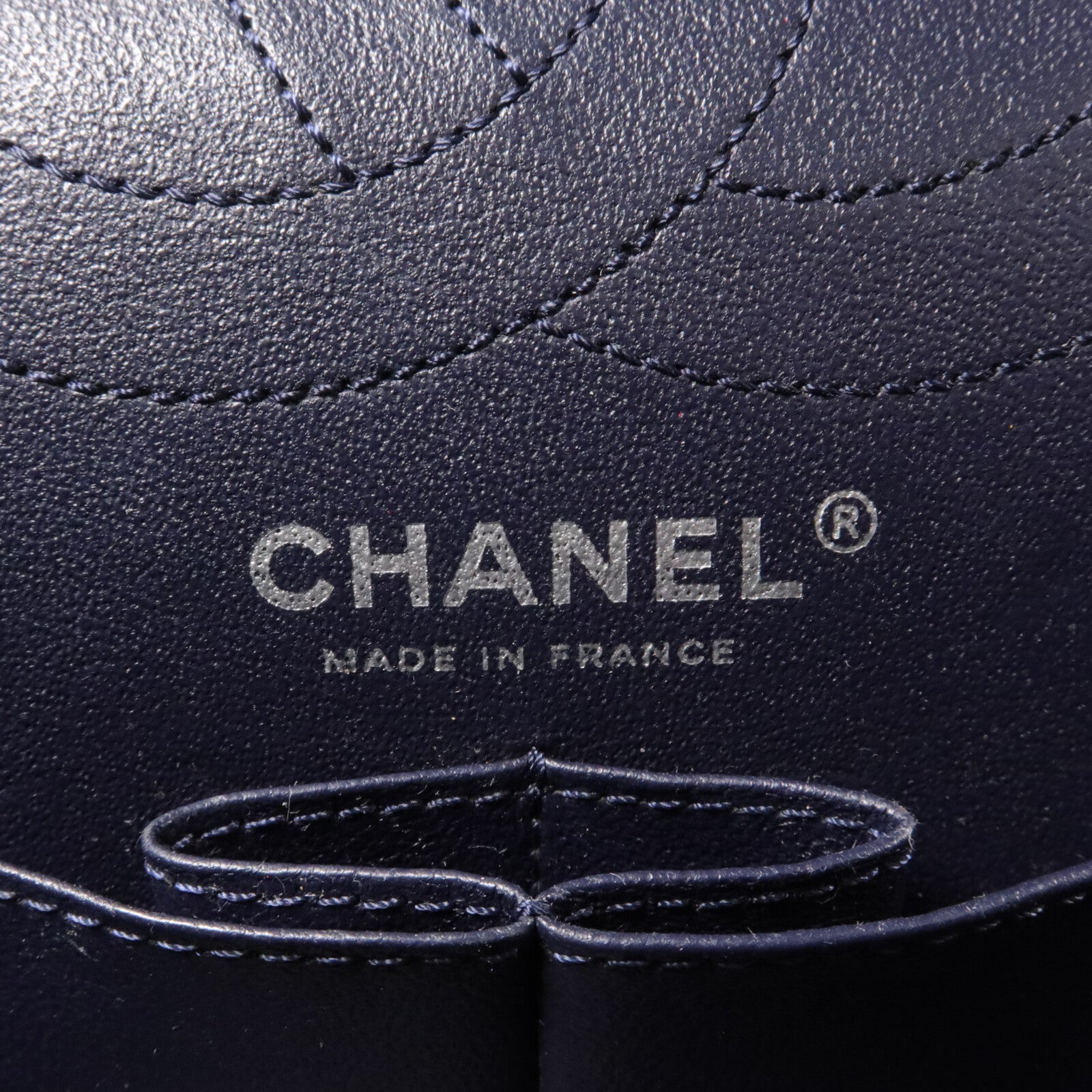 CHANEL 牛皮皮革2.55 Medium鏈帶肩背袋