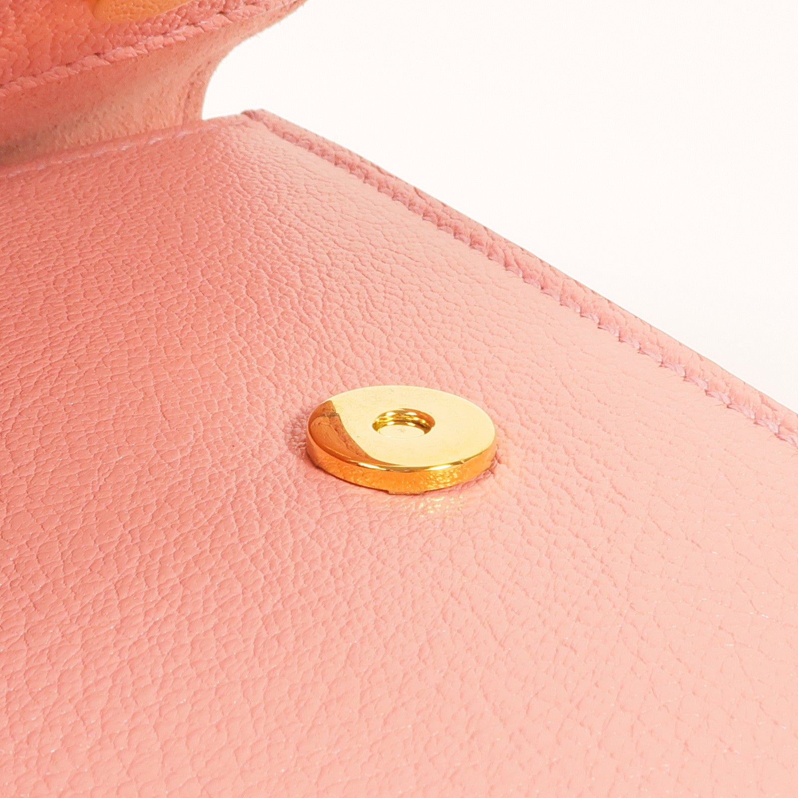 Miu Miu 山羊皮皮革Shoulder Bag金扣肩背袋