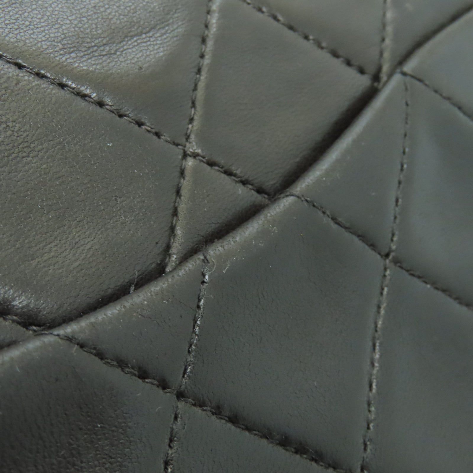 CHANEL 【激減優惠】菱格牛皮皮革Classic Flap 25金扣鏈帶肩背袋深啡色