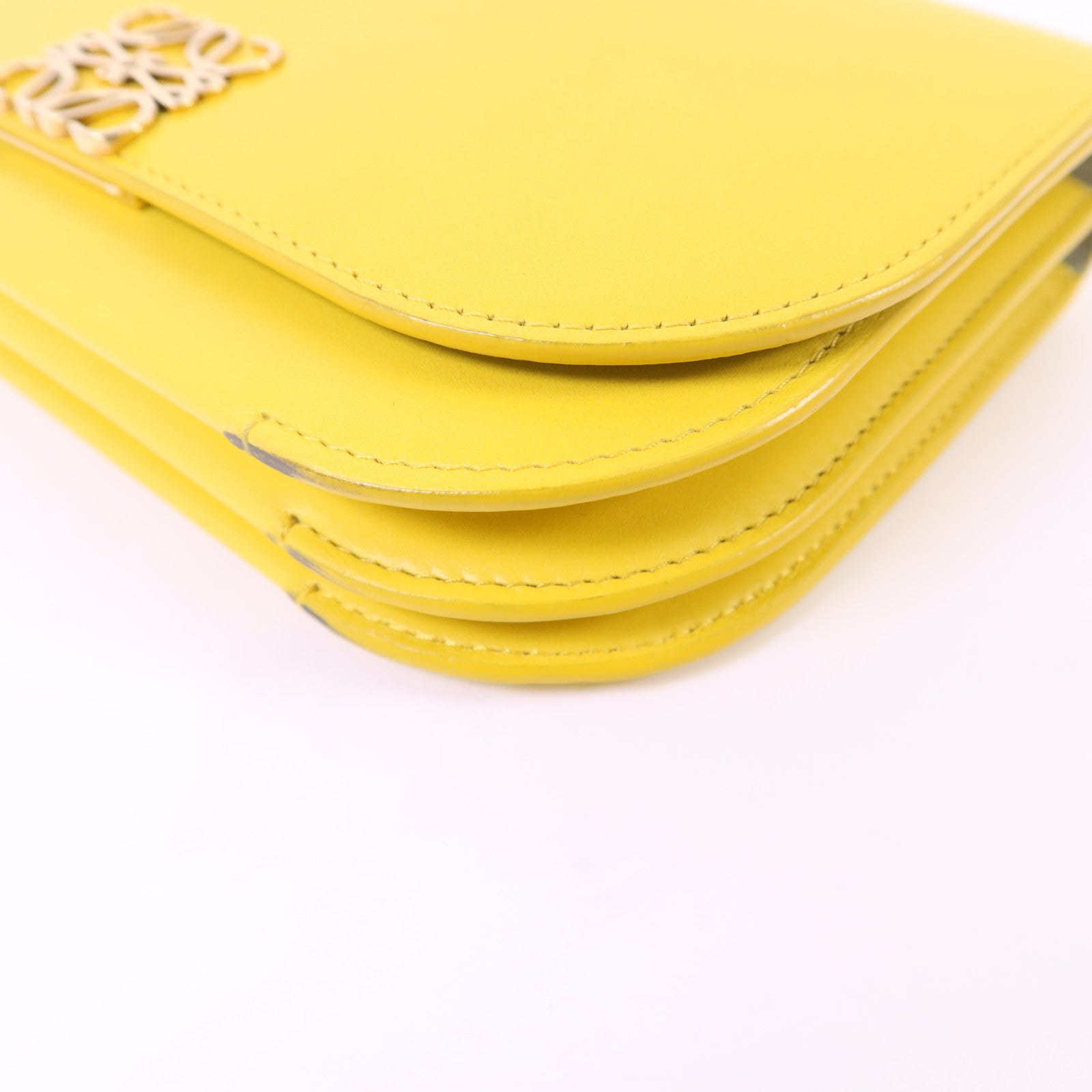 LOEWE 羊皮皮革Goya金扣肩背袋
