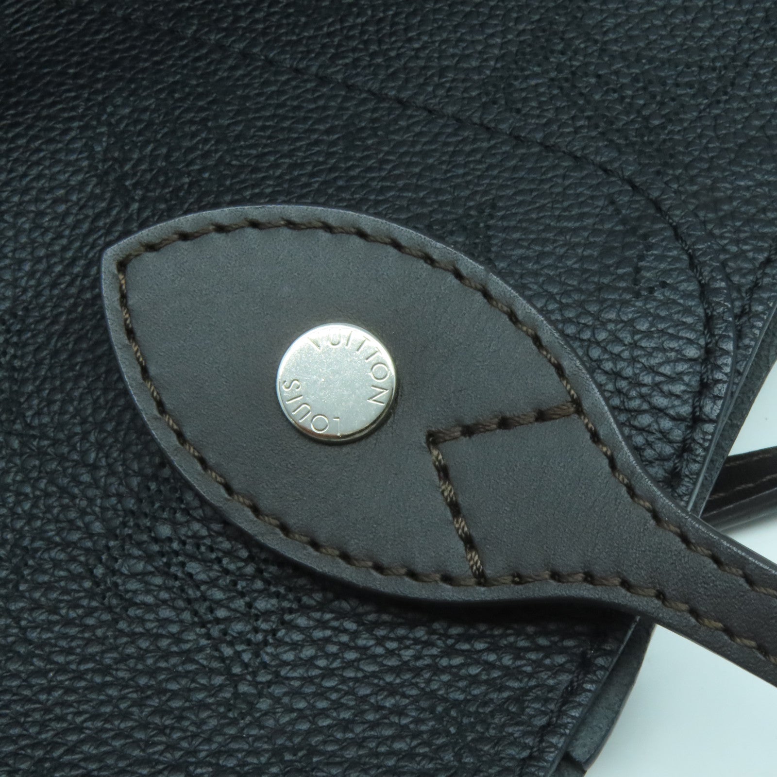 LOUIS VUITTON Monogram Mahina Hina MM銀扣肩背袋Noir黑色