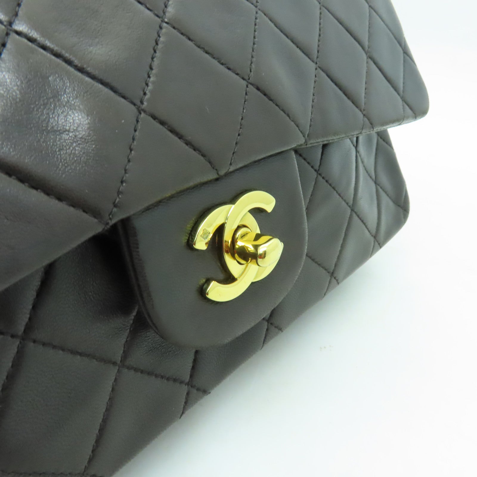 CHANEL 【激減優惠】菱格牛皮皮革Classic Flap 25金扣鏈帶肩背袋深啡色