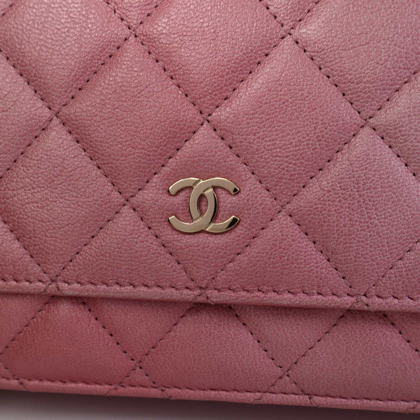 CHANEL 【激減優惠】牛皮皮革WOC Wallet On Chain鏈帶肩背袋