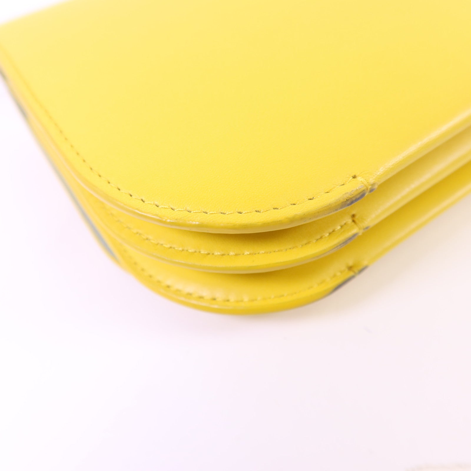 LOEWE 羊皮皮革Goya金扣肩背袋