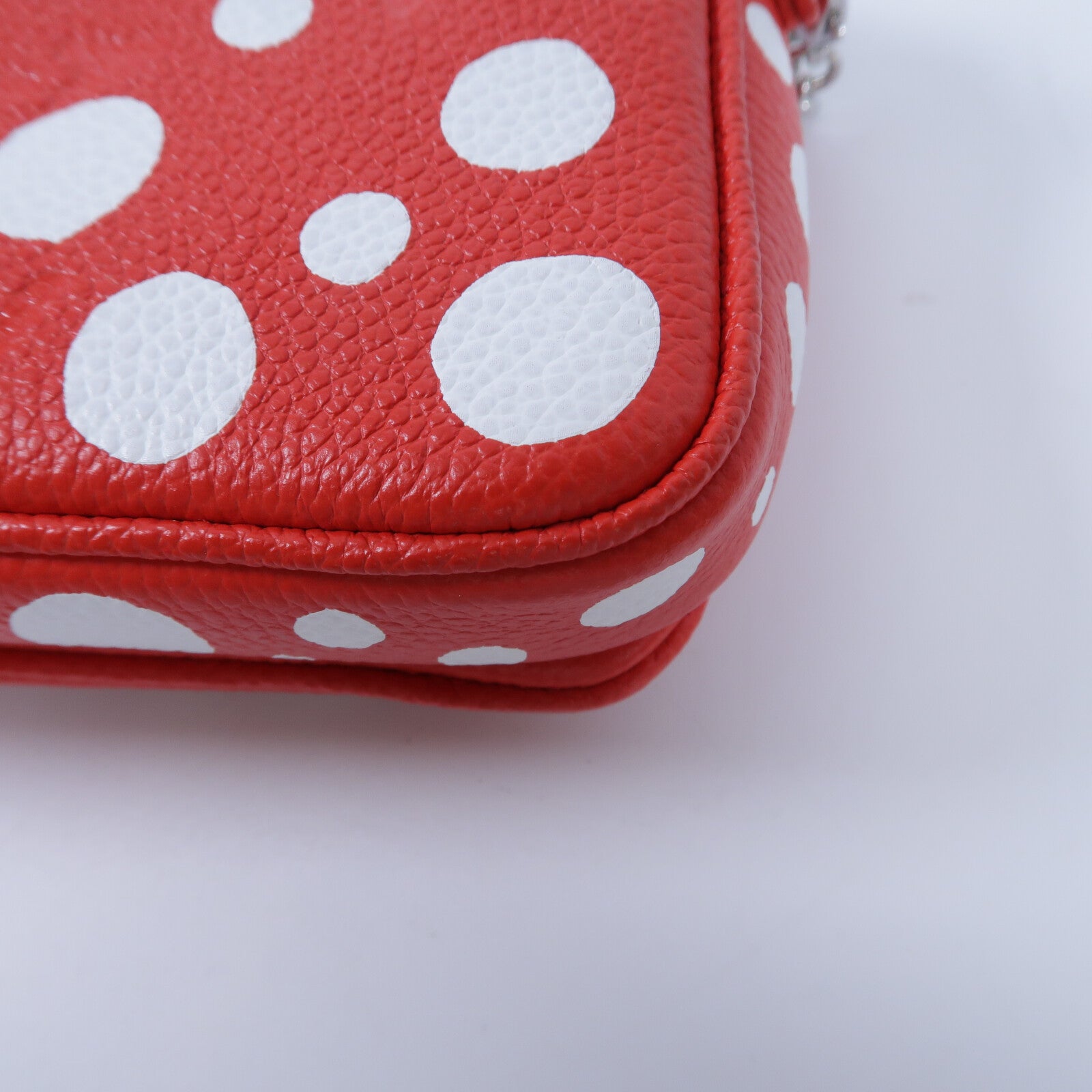 LOUIS VUITTON Monogram Empreinte LV x YK Micro Metis鏈帶肩背袋
