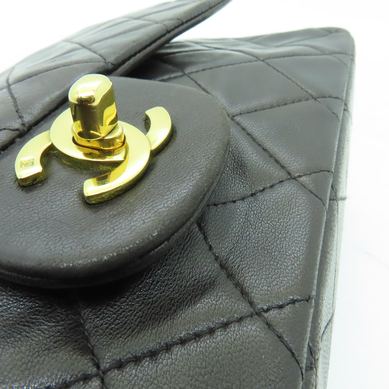CHANEL 【激減優惠】菱格牛皮皮革Classic Flap 25金扣鏈帶肩背袋深啡色