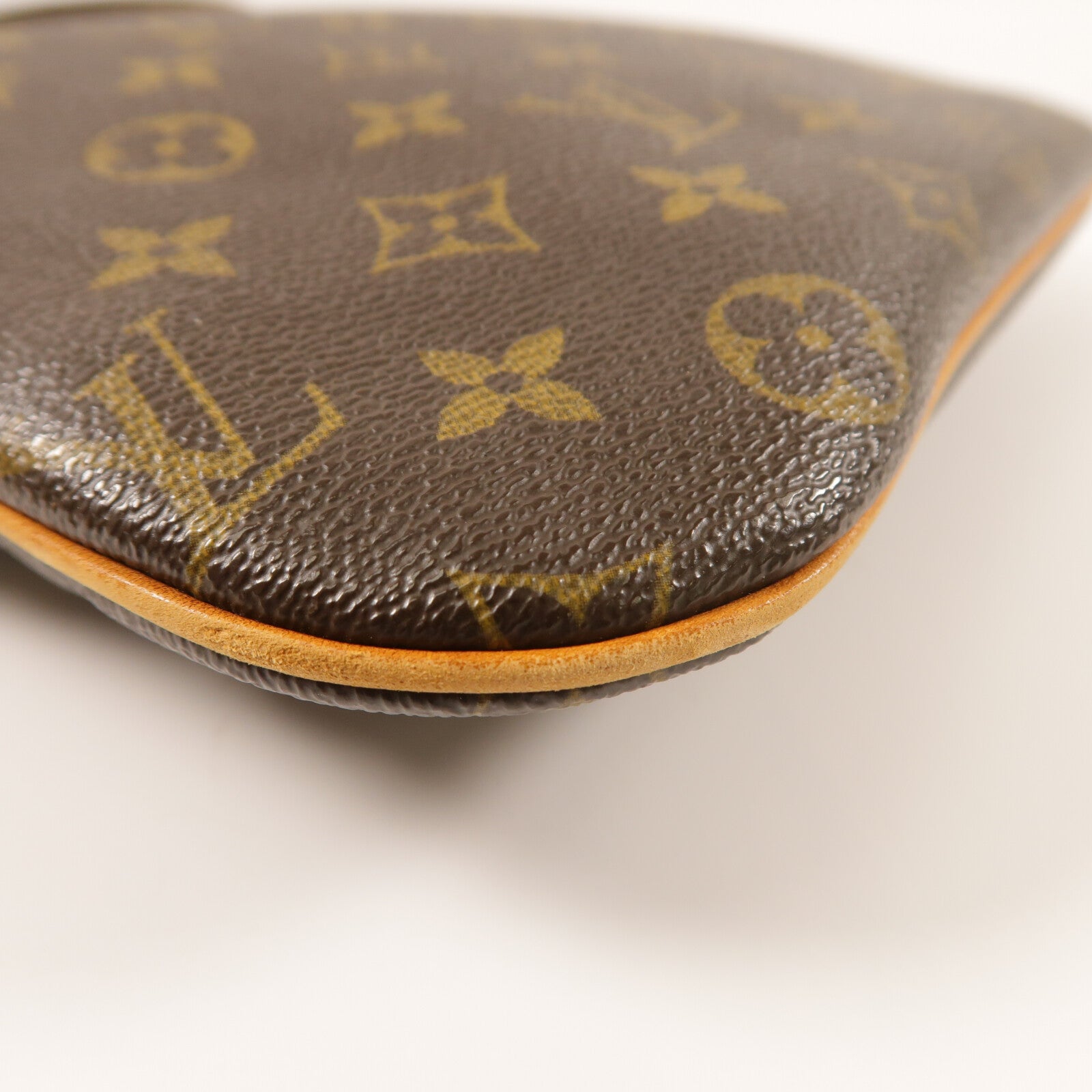 LOUIS VUITTON Monogram Pochette Bosphore金扣肩背袋棕色
