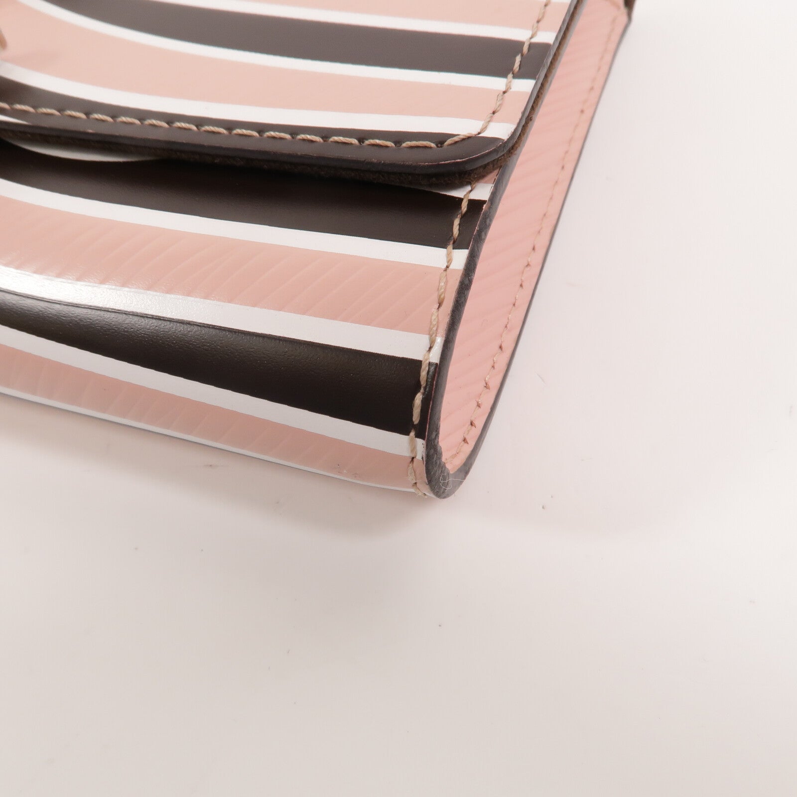 LOUIS VUITTON Epi Louise MM鏈帶肩背袋