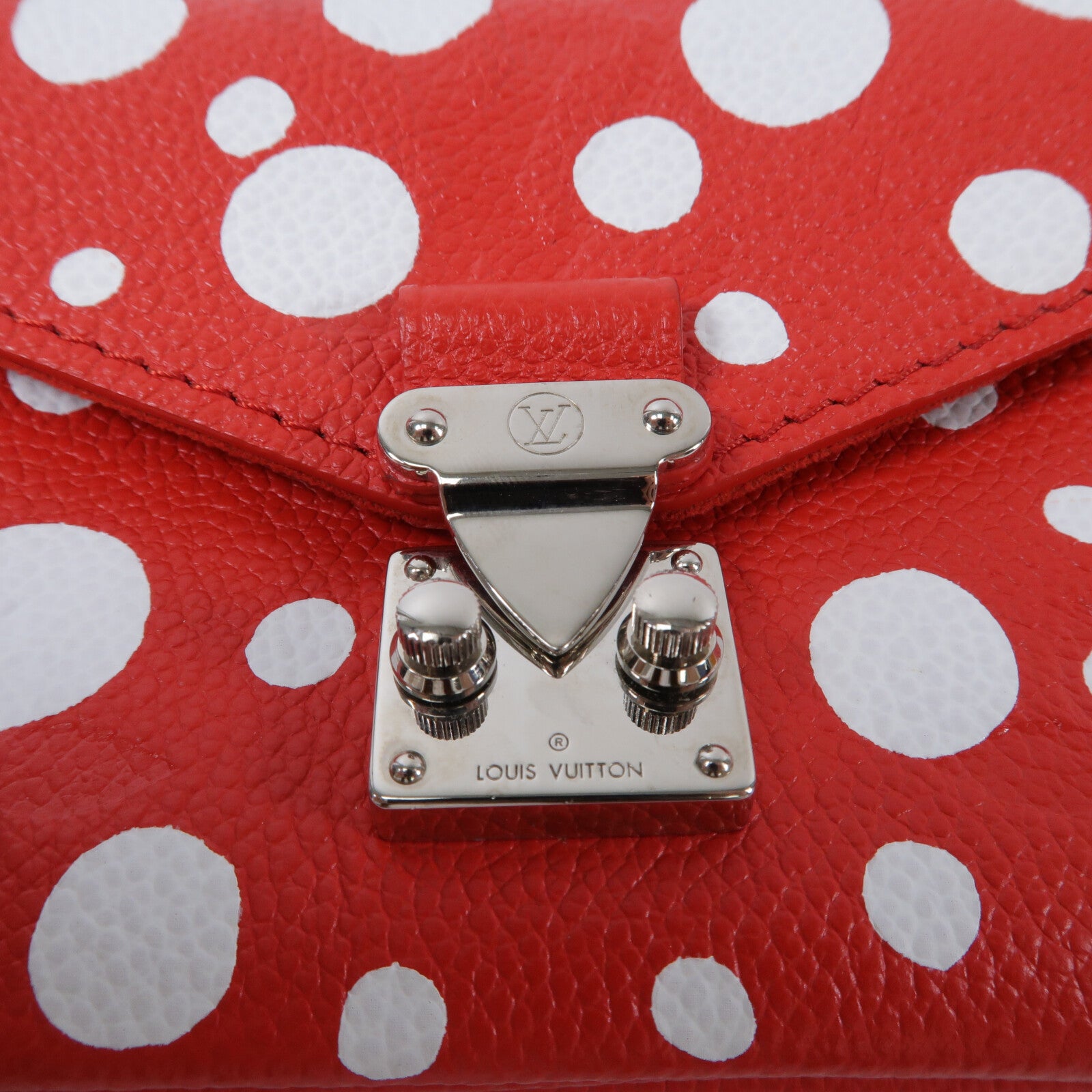 LOUIS VUITTON Monogram Empreinte LV x YK Micro Metis鏈帶肩背袋