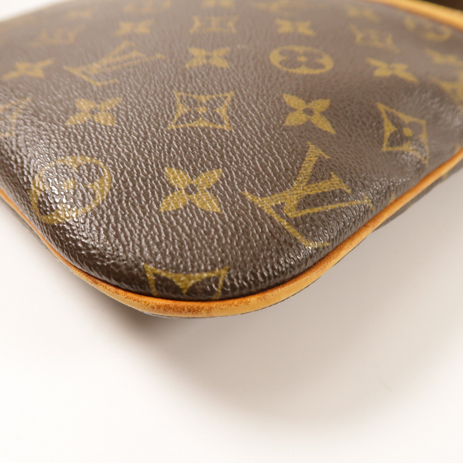 LOUIS VUITTON Monogram Pochette Bosphore金扣肩背袋棕色