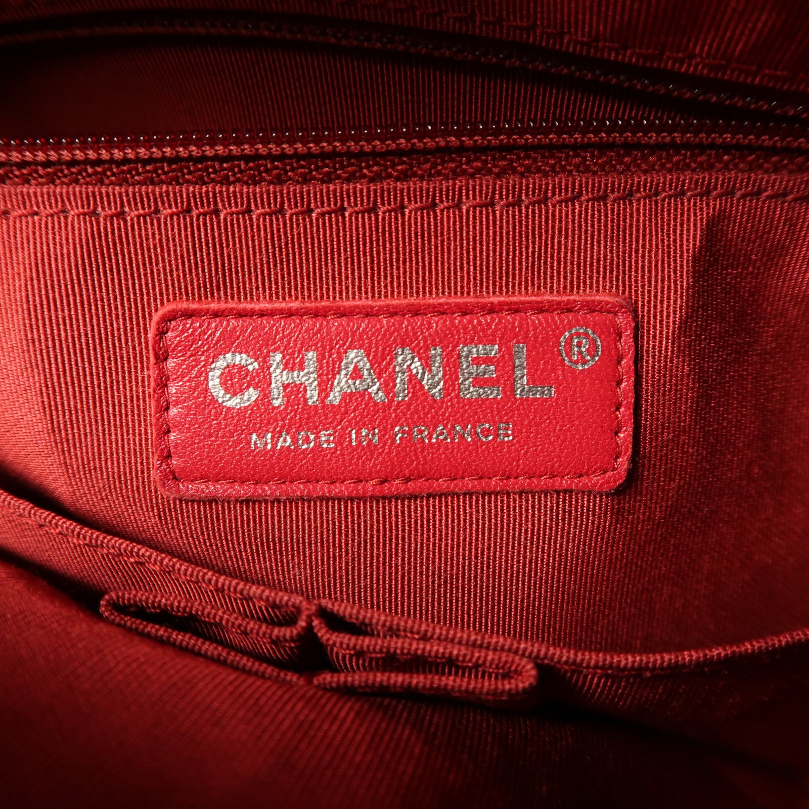 CHANEL 牛皮皮革Gabrielle Large鏈帶肩背袋