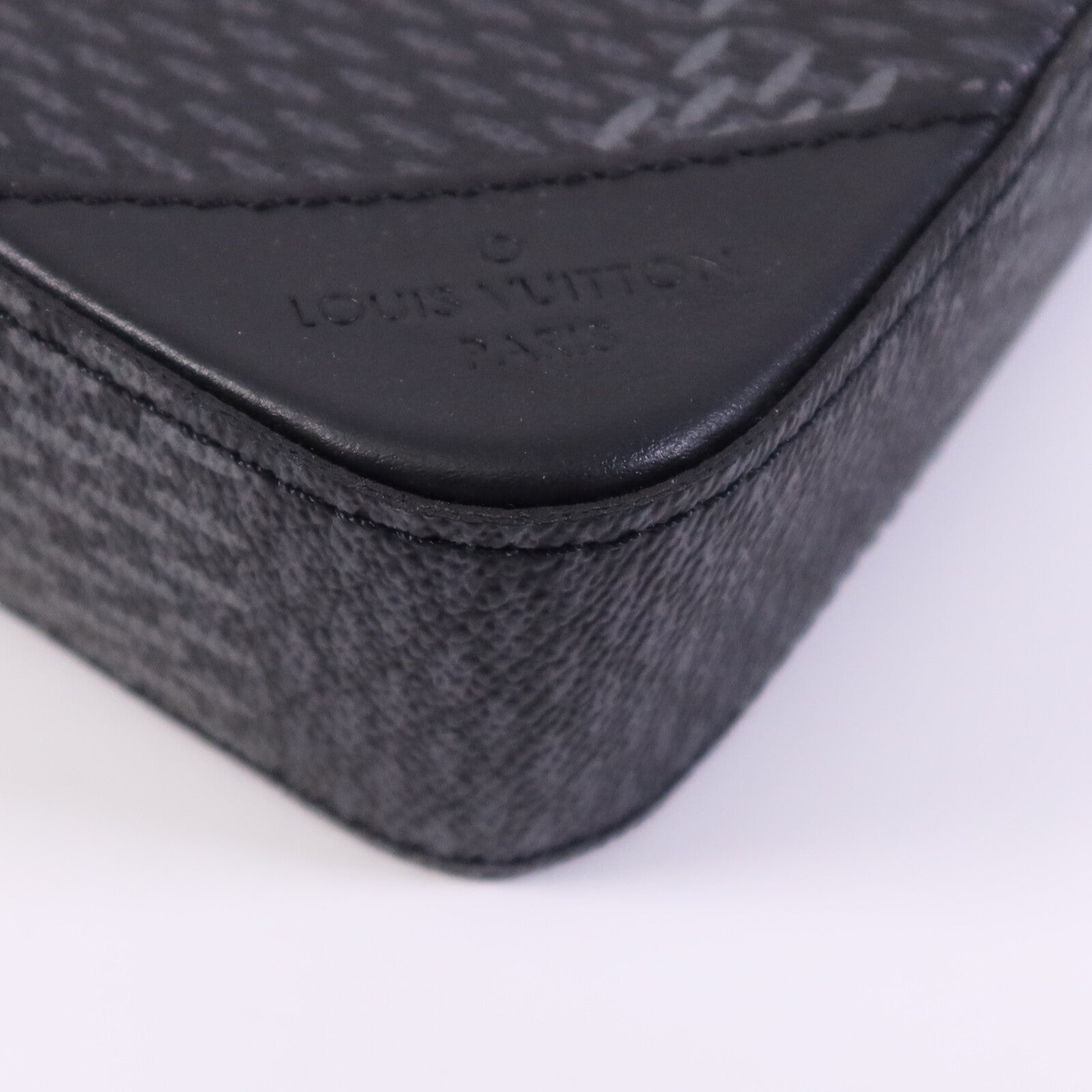 LOUIS VUITTON Damier Graphite Trio Messenger銀扣肩背袋