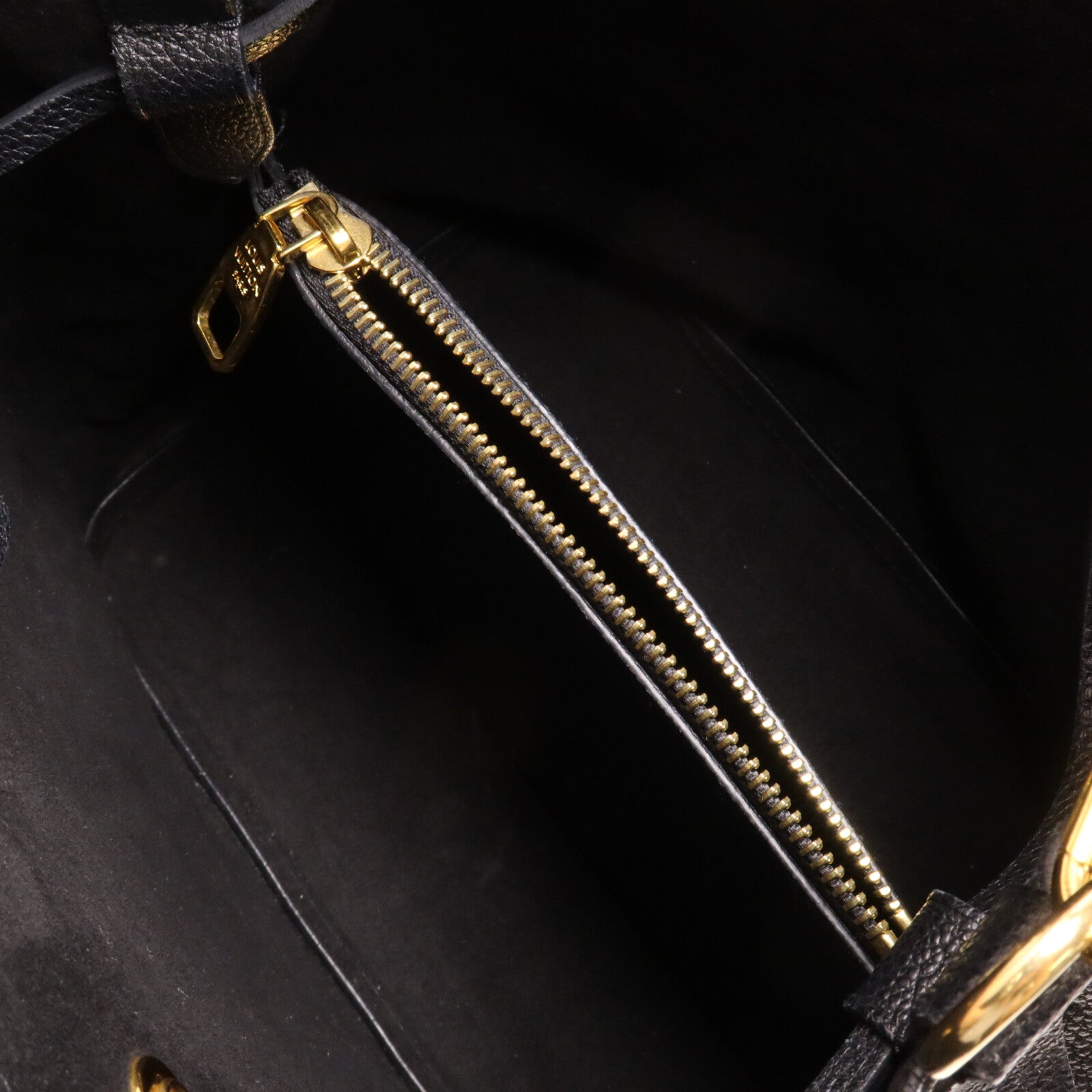LOUIS VUITTON Monogram Empreinte Neo Noe MM 手挽肩背兩用袋