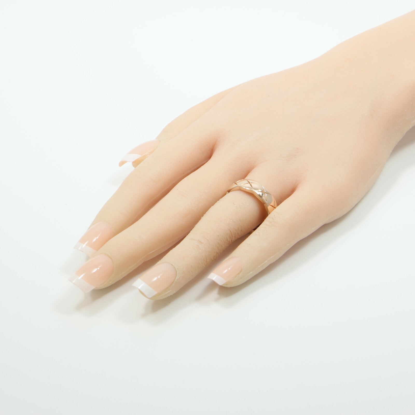 CHANEL 18K玫瑰金Coco Crush Ring戒指