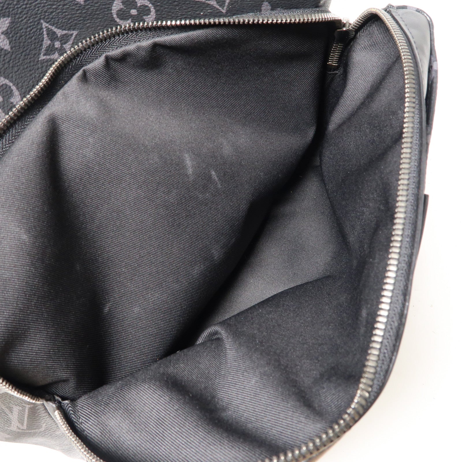 LOUIS VUITTON Monogram Eclipse Discovery銀扣背包黑色