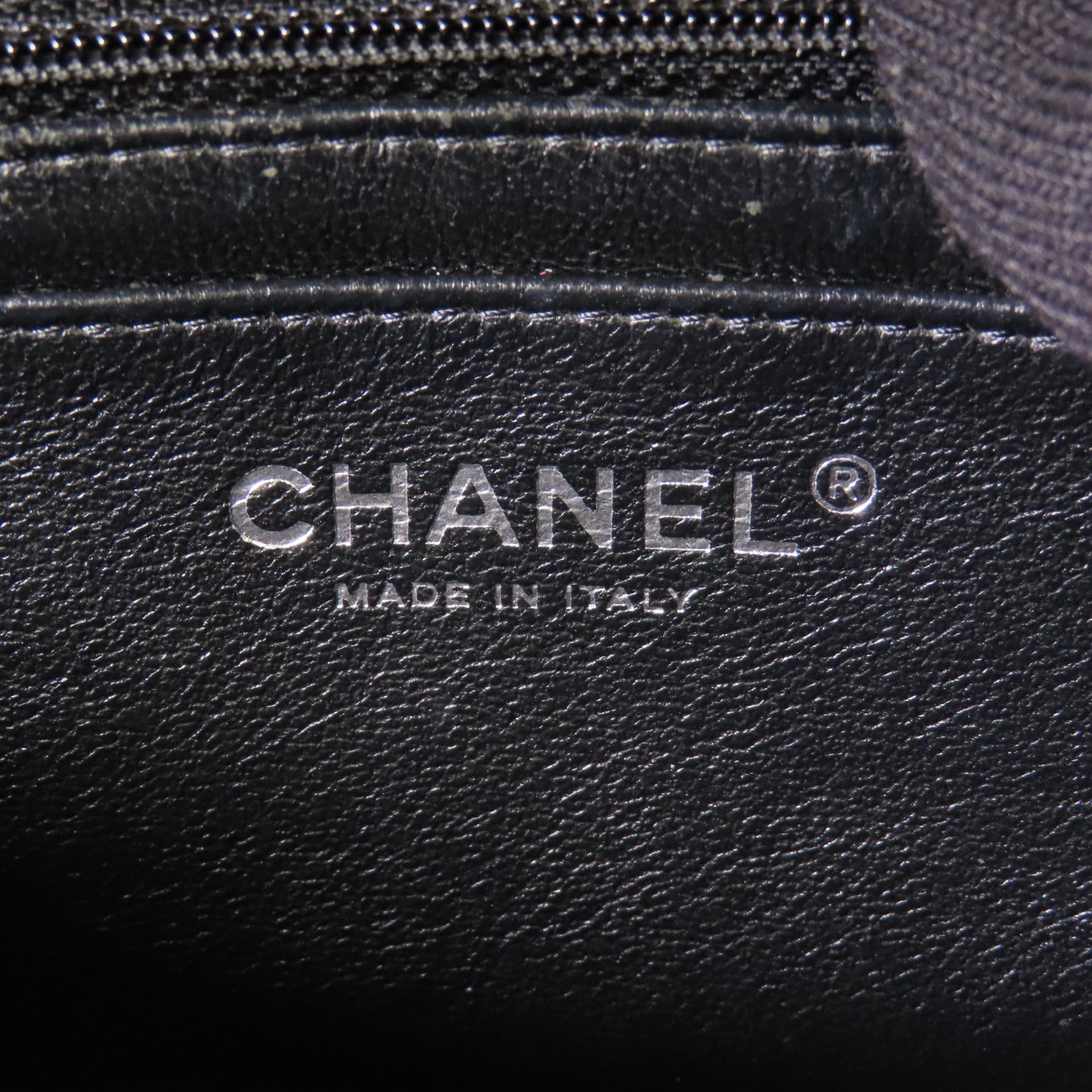 CHANEL 漆皮皮革Classic 20銀扣鏈帶肩背袋