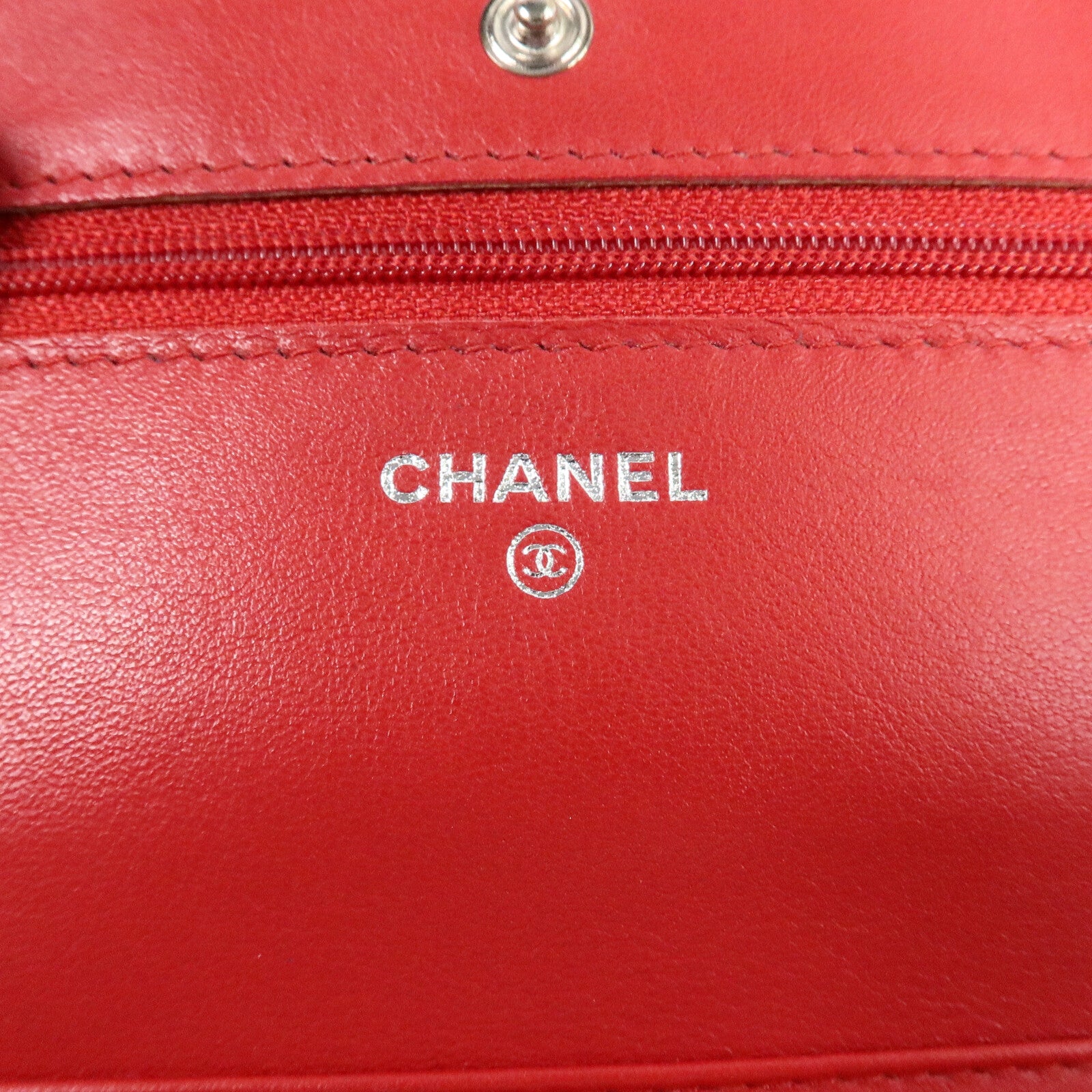 CHANEL 牛皮皮革WOC Wallet On Chain鏈帶肩背袋