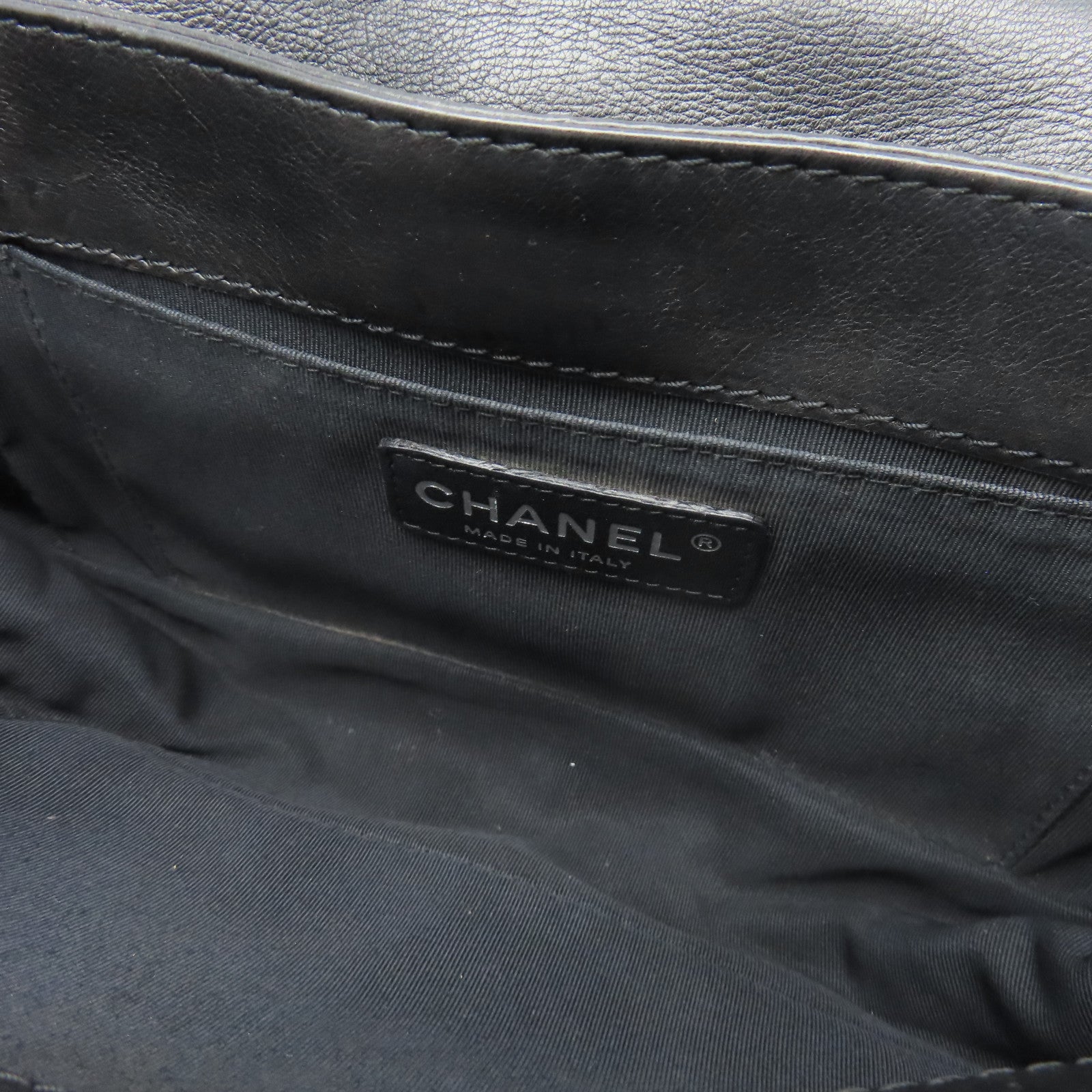 CHANEL 【清倉大減價】菱格牛皮皮革Boy Chanel銀扣鏈帶肩背袋黑色