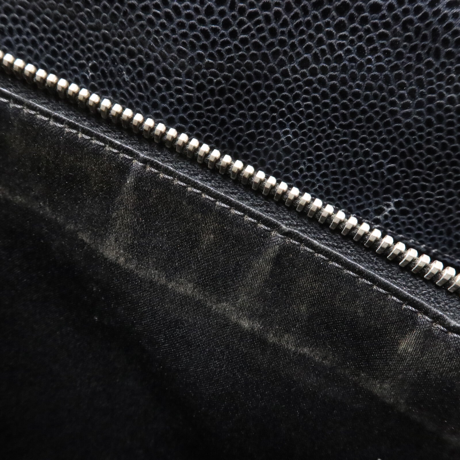 CHANEL 牛皮皮革GST Grand Shopping Tote Bag鏈帶肩背袋